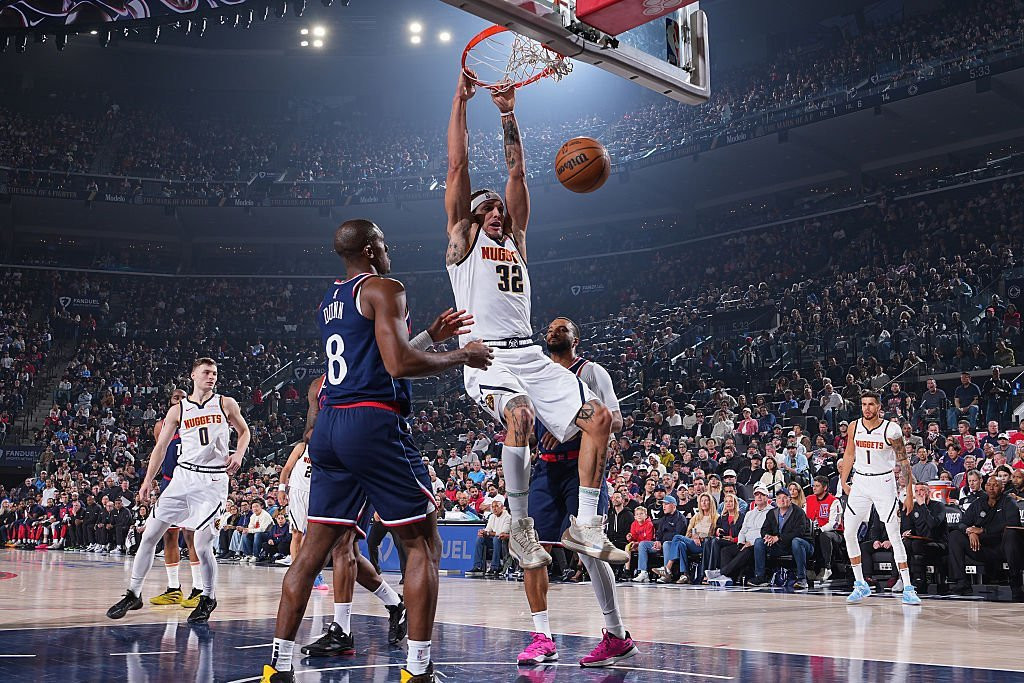 Οι Ναγκετς απέκλεισαν τους Κλίπερς και προκρίθηκαν στα ημιτελικά της Δύσης