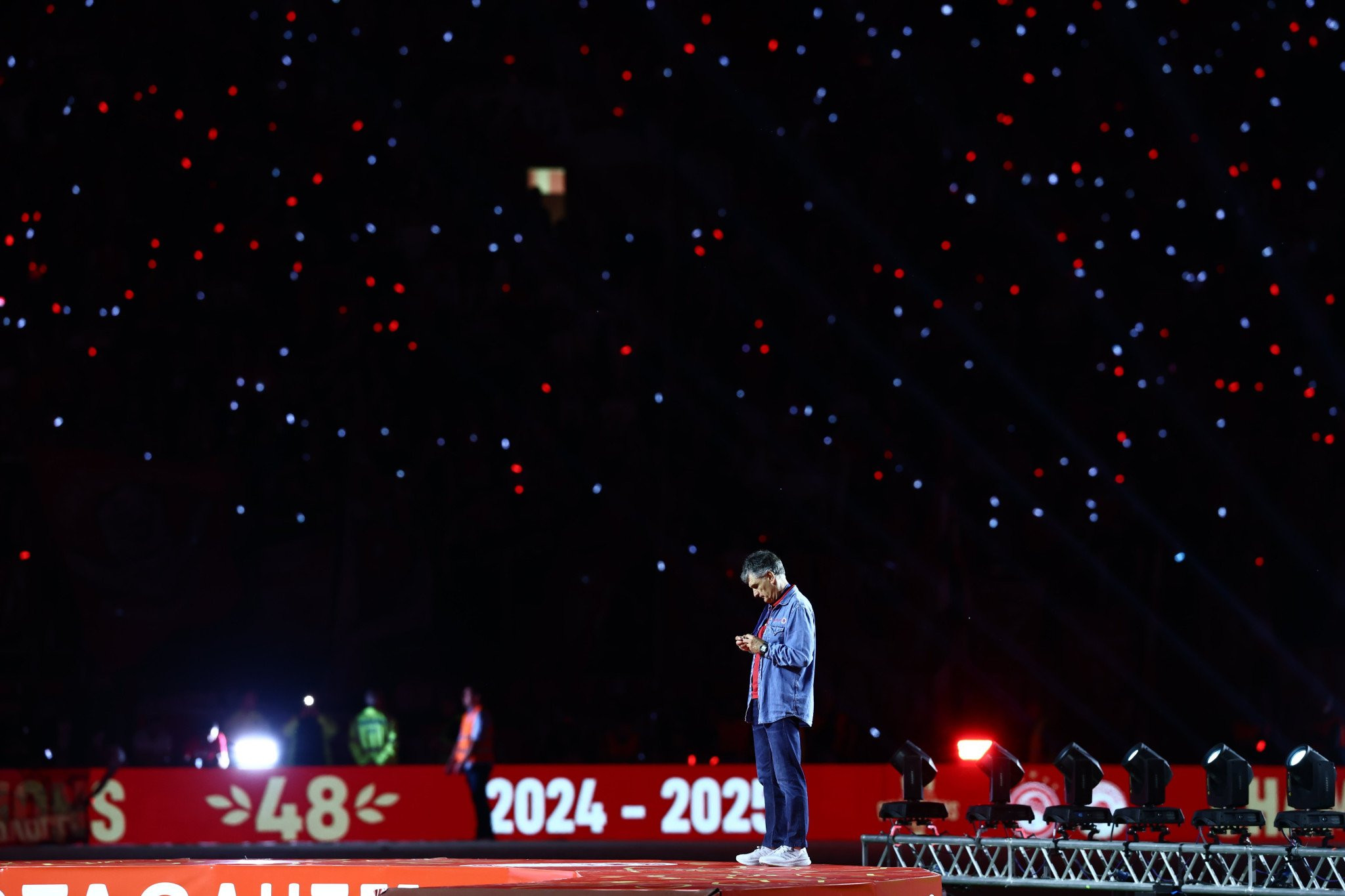 Έτσι έζησε το πρώτο του πρωτάθλημα ο Μεντιλίμπαρ - Οι 10 φωτογραφίες από την φιέστα