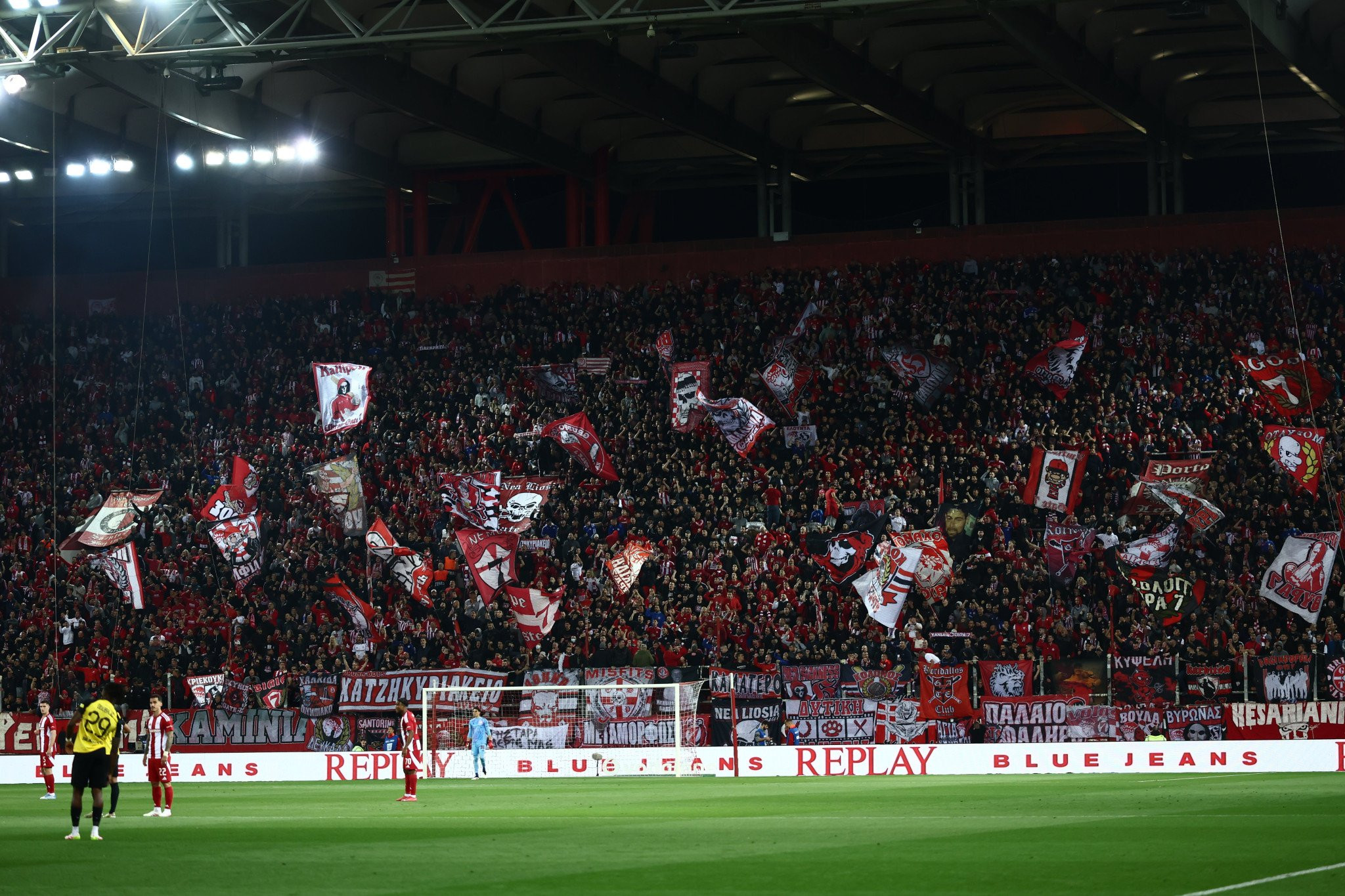 Χαμός για τον τελικό Κυπέλλου από τους οπαδούς του Ολυμπιακού - Εκαναν «φτερά» 13.000 εισιτήρια