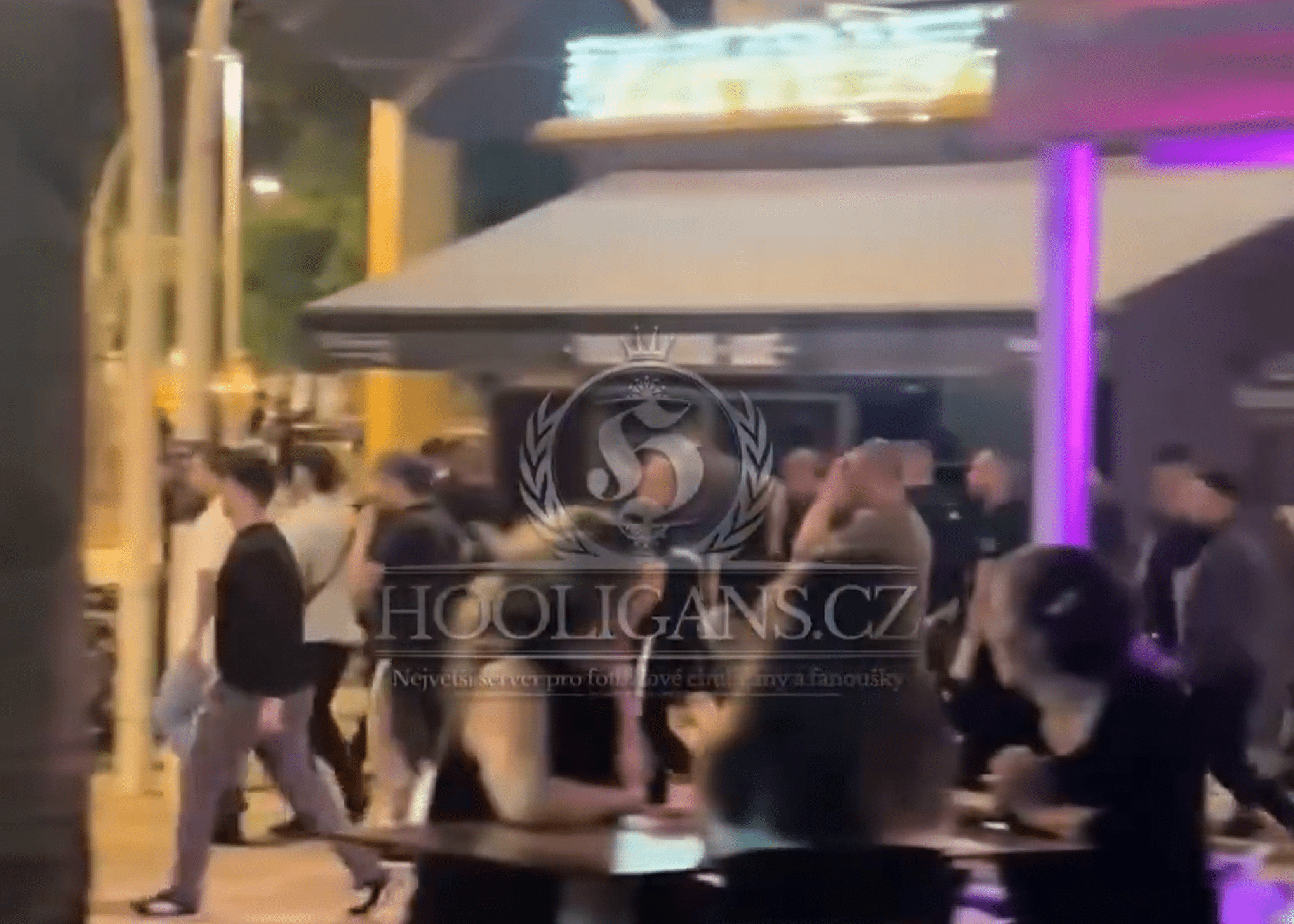 Ξεκίνησαν τα όργανα πριν τον μεγάλο τελικό - Ultras της Μπαρτσελόνα έκοβαν βόλτες για να προκαλέσουν επεισόδια (video)