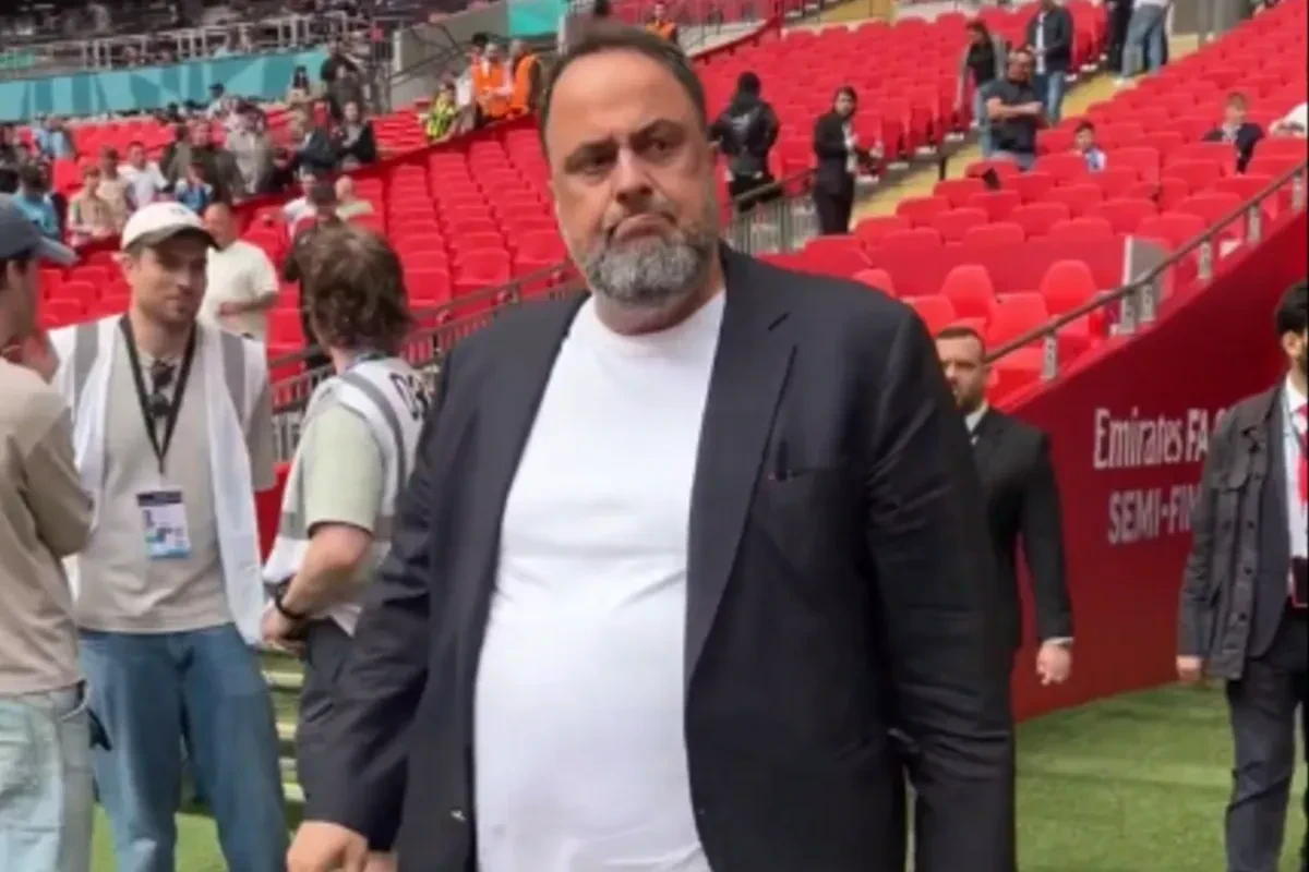 Στο Γουέμπλεϊ ο Βαγγέλης Μαρινάκης για τον ημιτελικό της Νότιγχαμ (video)