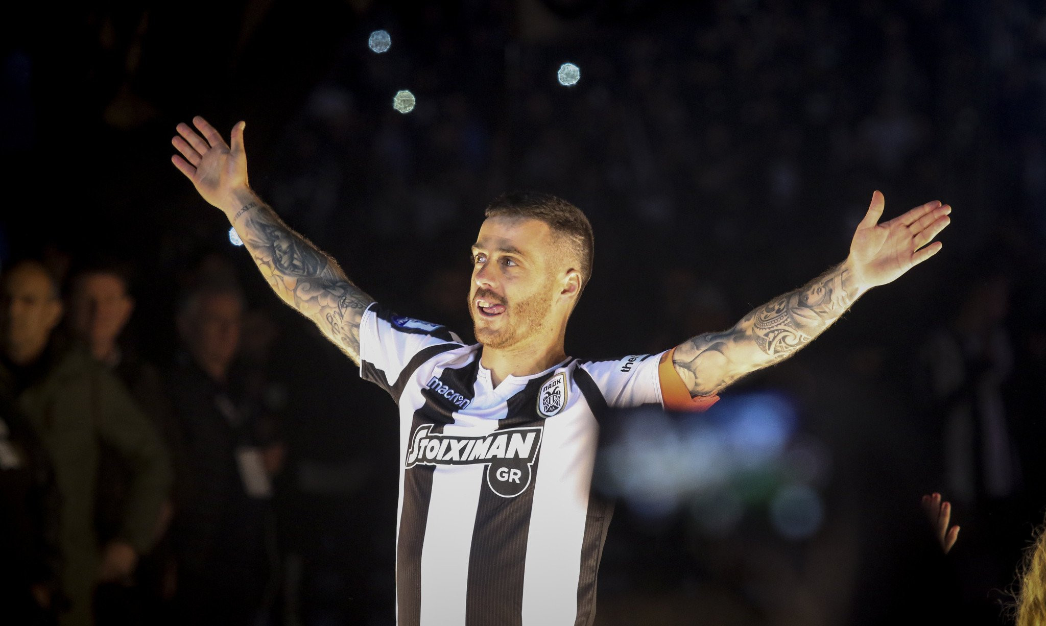 Η ΠΑΕ ΠΑΟΚ τίμησε τον Βιεϊρίνια με μία ξεχωριστή πλακέτα