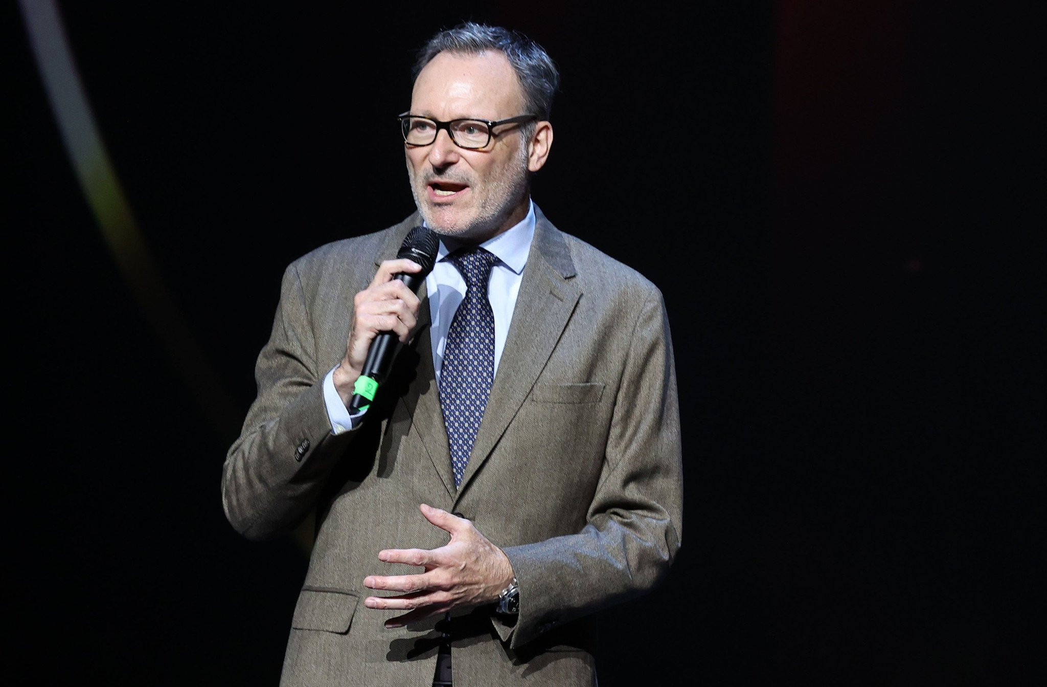 Live η συνέντευξη τύπου του Πάτρικ Κομνηνού