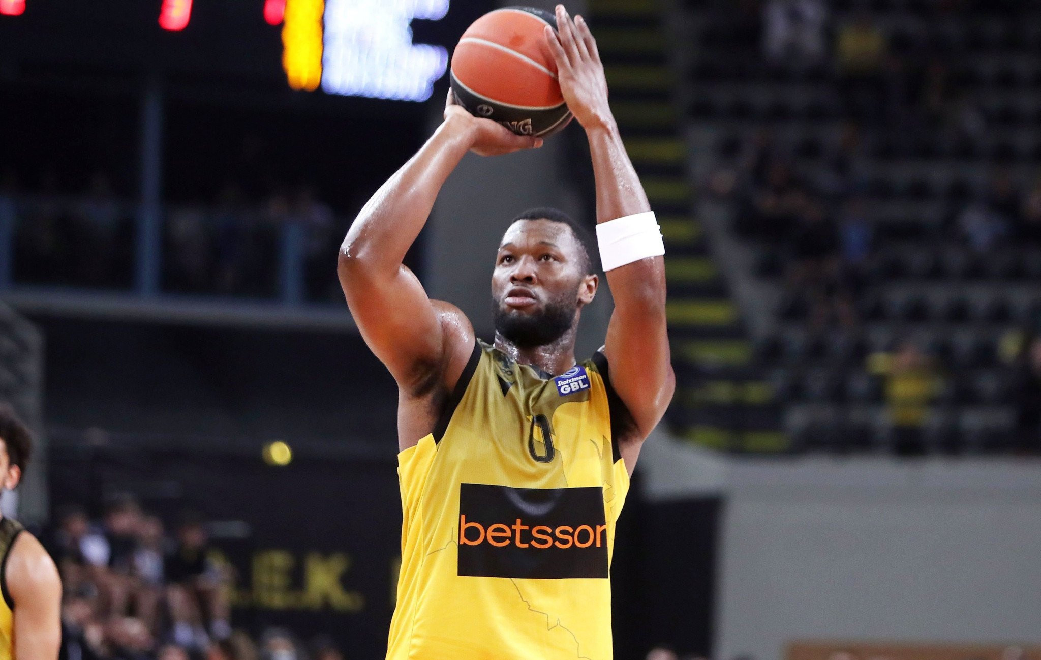 Ο ΡαϊΚουάν Γκρέι στο Athletiko: «Είναι διαφορετικό να παίζεις για την ΑΕΚ και τον κόσμο της»