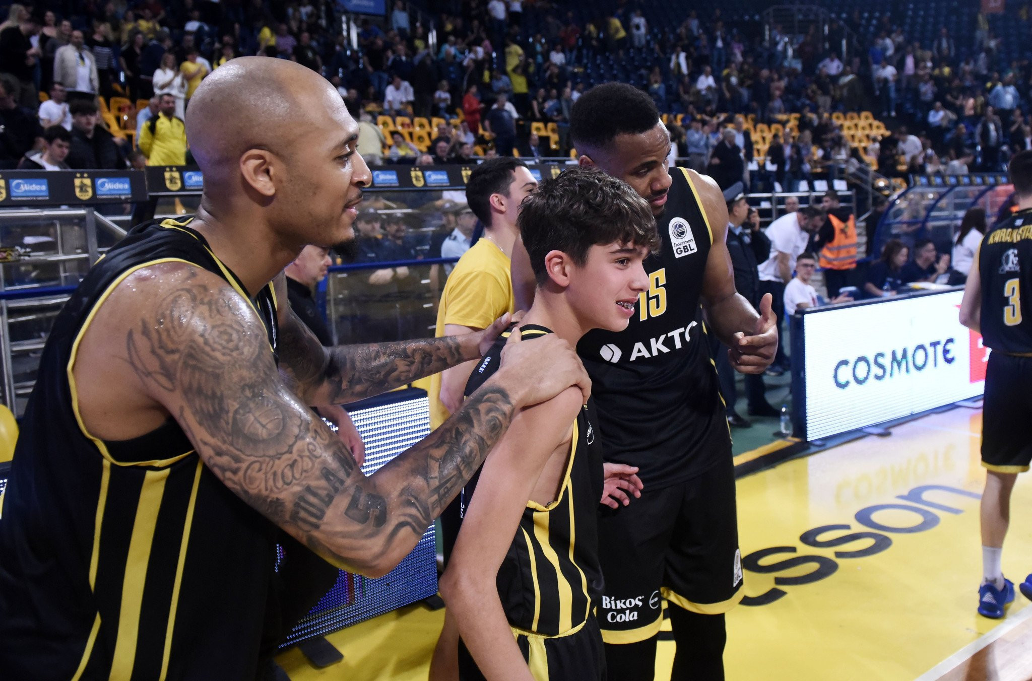 Ιστορική στιγμή: Ο 14χρονος Πάρης Κλώντζαρης έγινε ο νεότερος παίκτης στην ιστορία της GBL