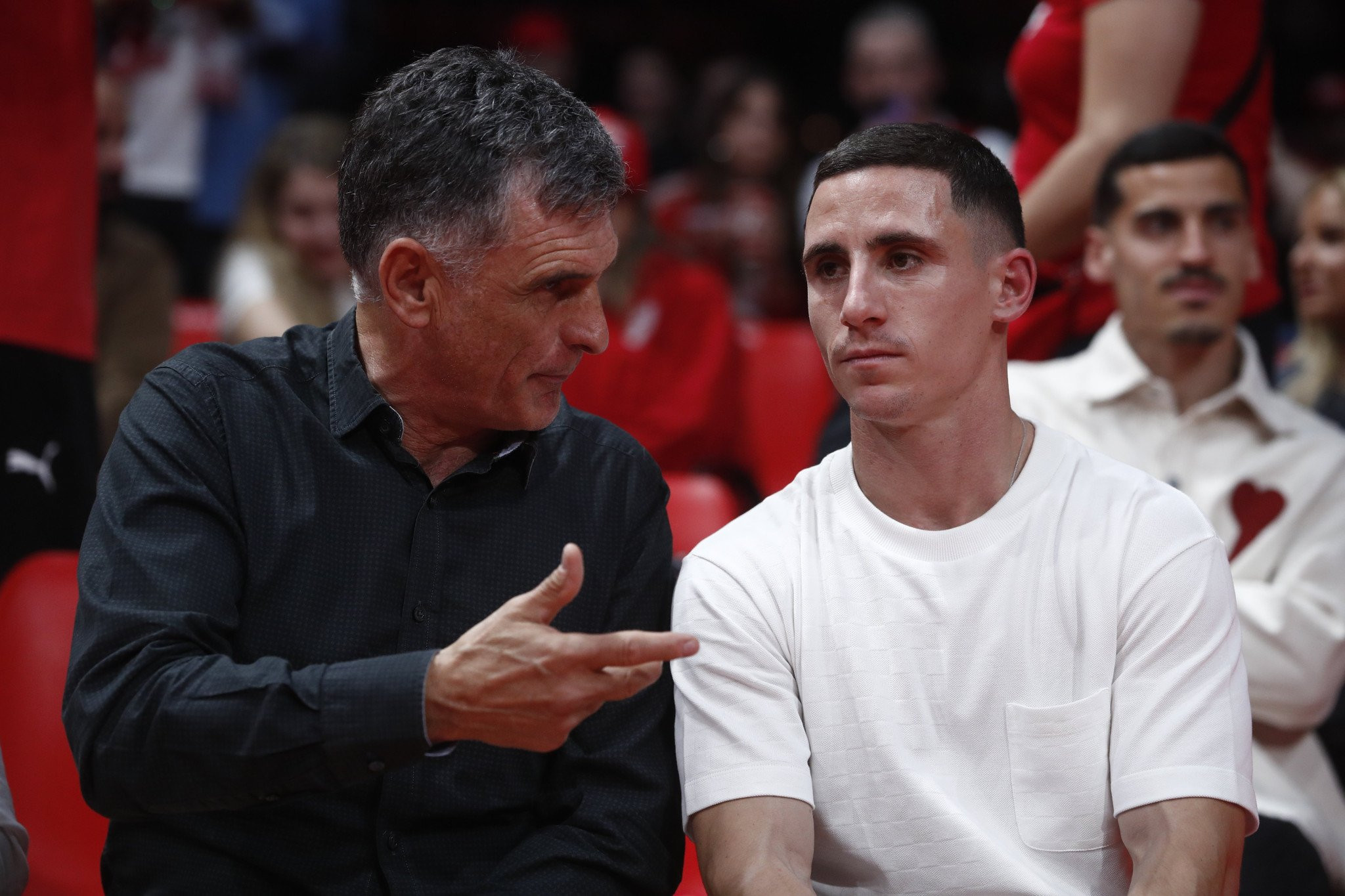 Οι δύο ελεύθεροι που αρέσουν στον Ολυμπιακό, το ταξίδι κατασκοπίας στη Φινλανδία και η εξέλιξη με Κάρμο