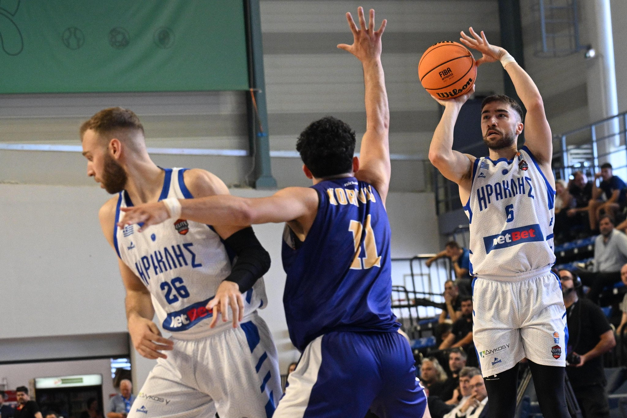 Ο Ηρακλής ισοπέδωσε τον Κόροιβο και πάει στον τελικό για την άνοδο!