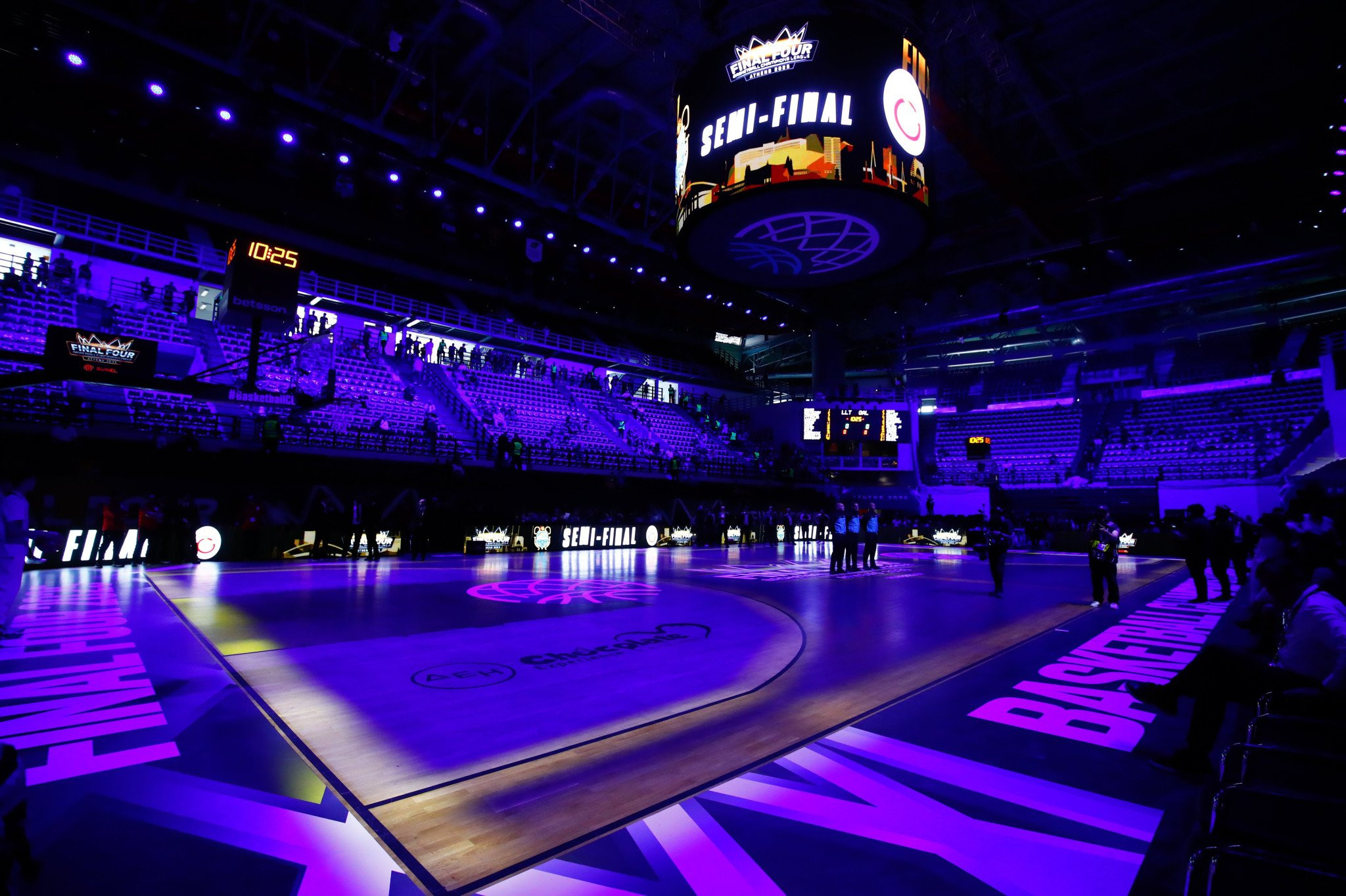 Δυναμική παρουσία του κόσμου της Τενερίφης στο Final Four της Sunel Arena