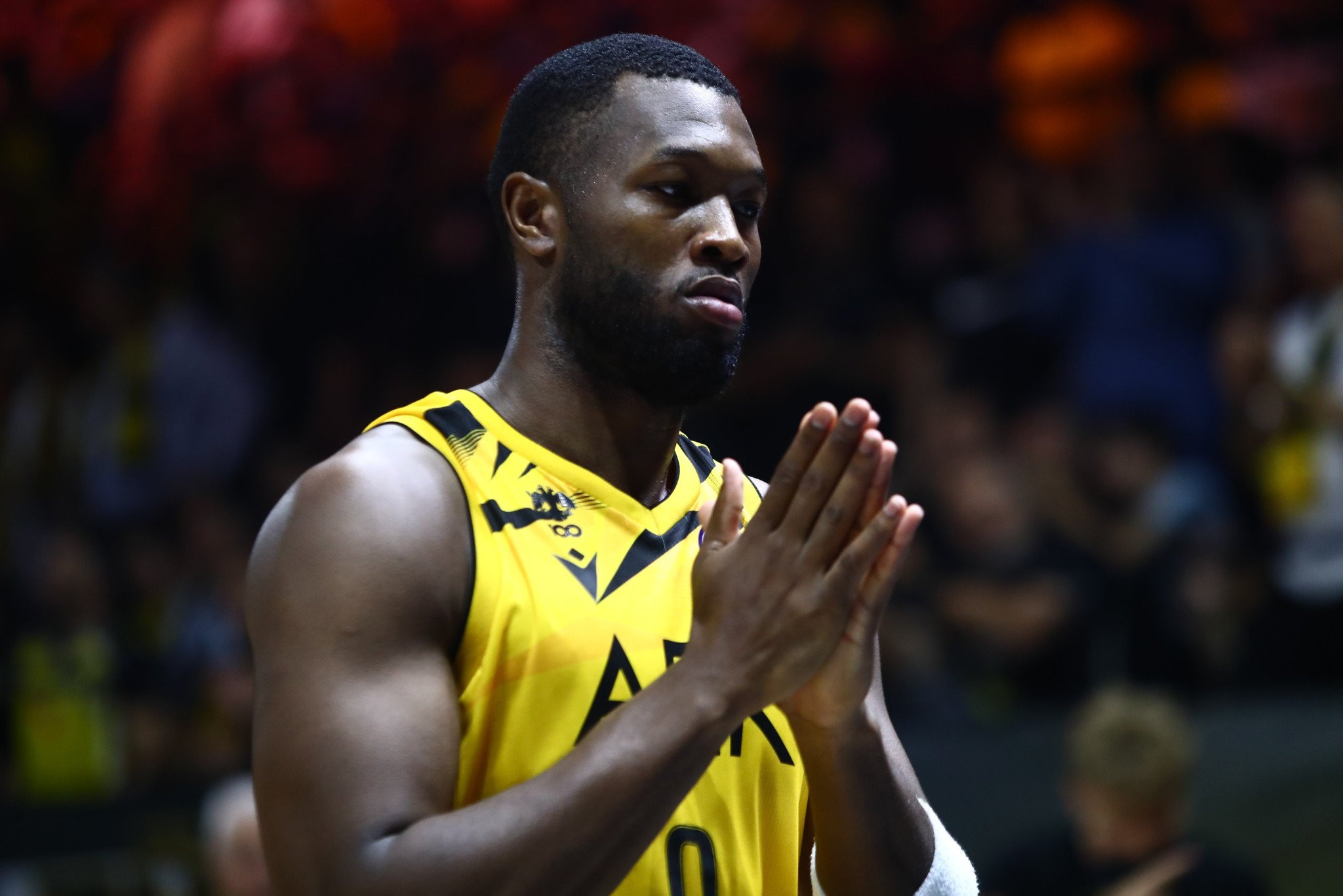 Ο Γκρέι τα έδωσε όλα: Έπαιξε με κράμπες στον ημιτελικό του BCL