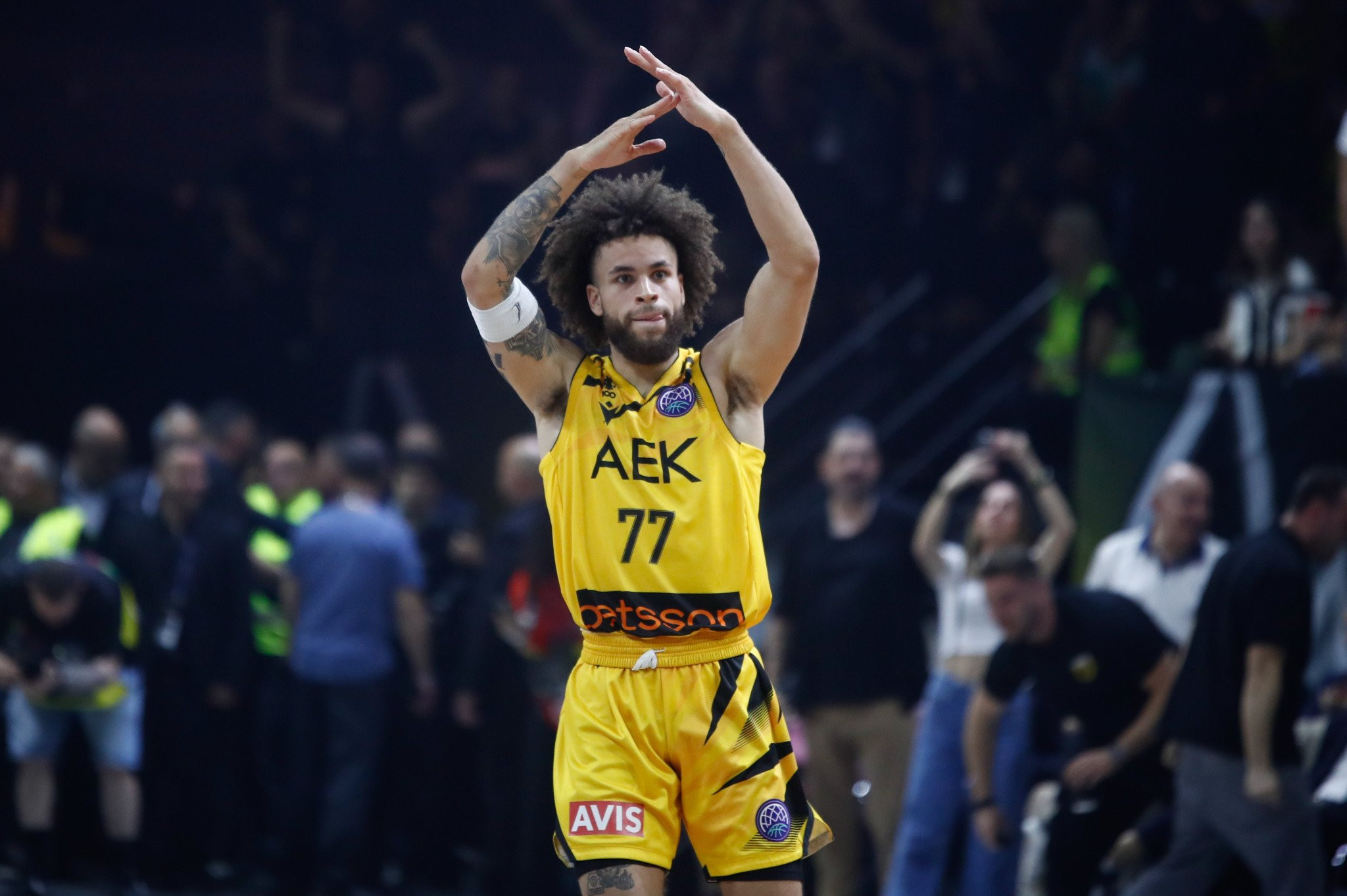 «Άμυνα από ατσάλι» και η ολική ανατροπή της ΑΕΚ στο τρίτο δεκάλεπτο (video)