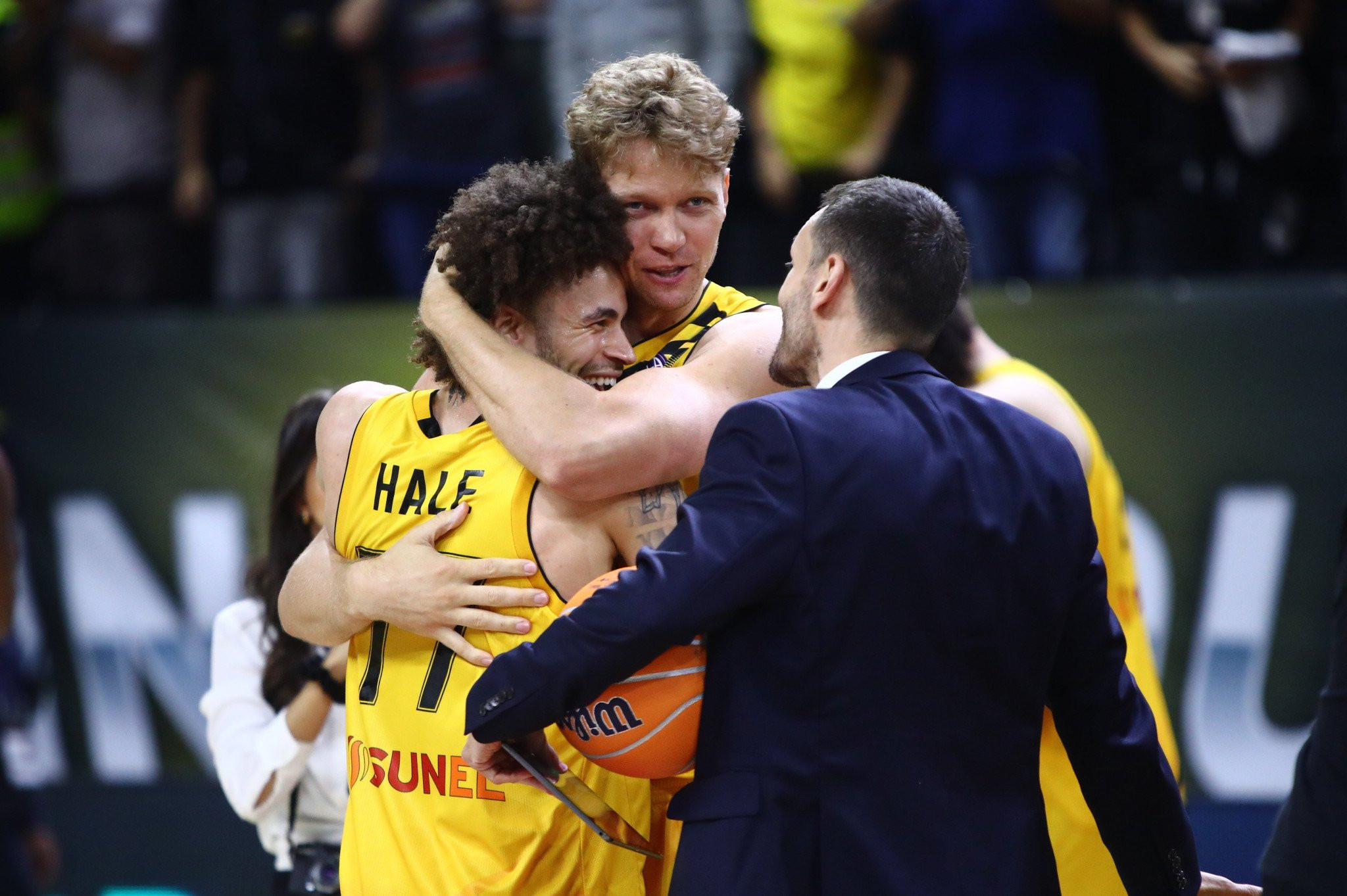 Με δική του επιθυμία μπήκε στην 12άδα της ΑΕΚ Betsson ο Κουζμίνσκας στον μικρό τελικό