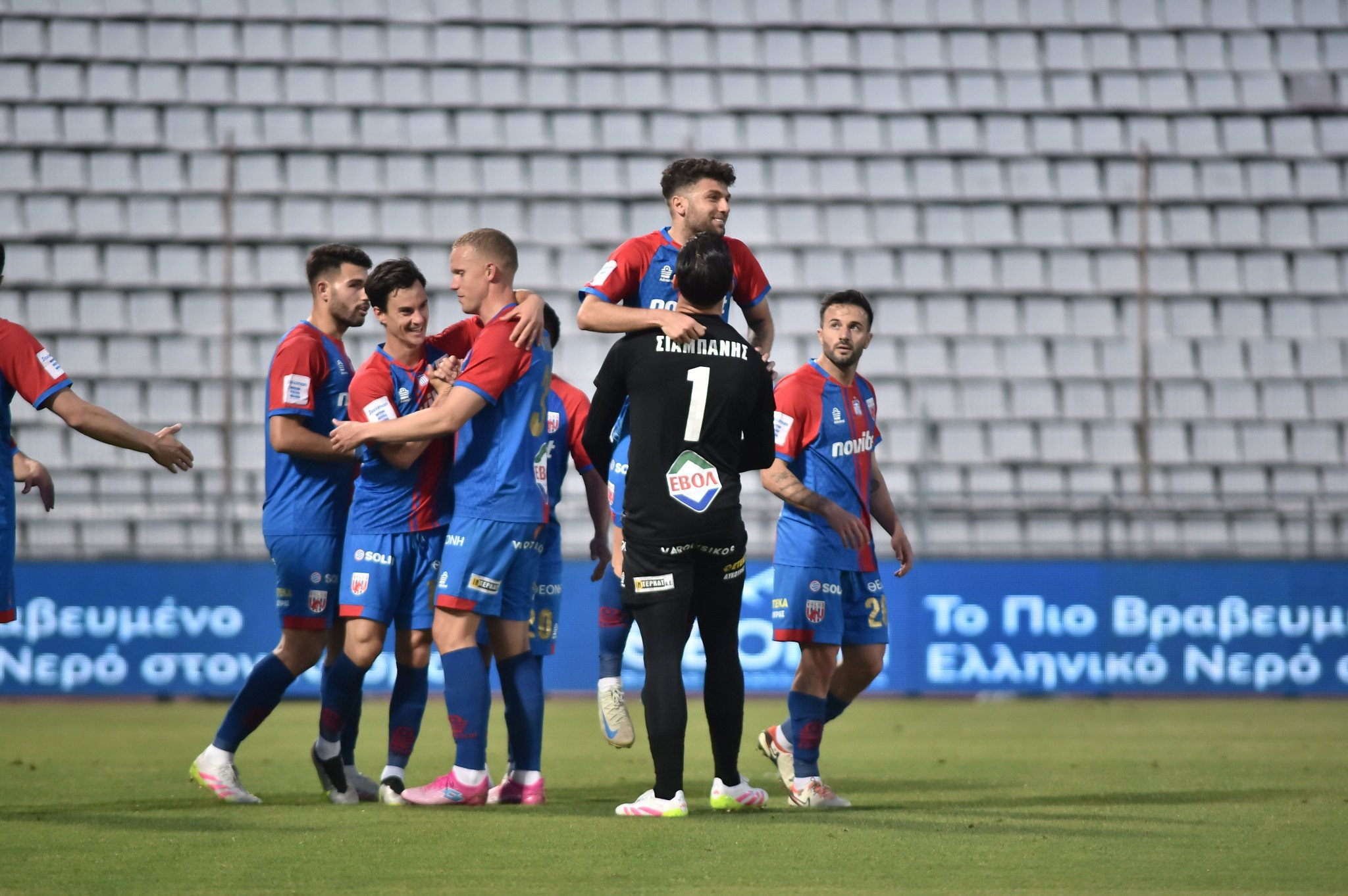 Ο καταιγιστικός Βόλος διέλυσε τη Λαμία και εξασφάλισε την παραμονή του στη Super League