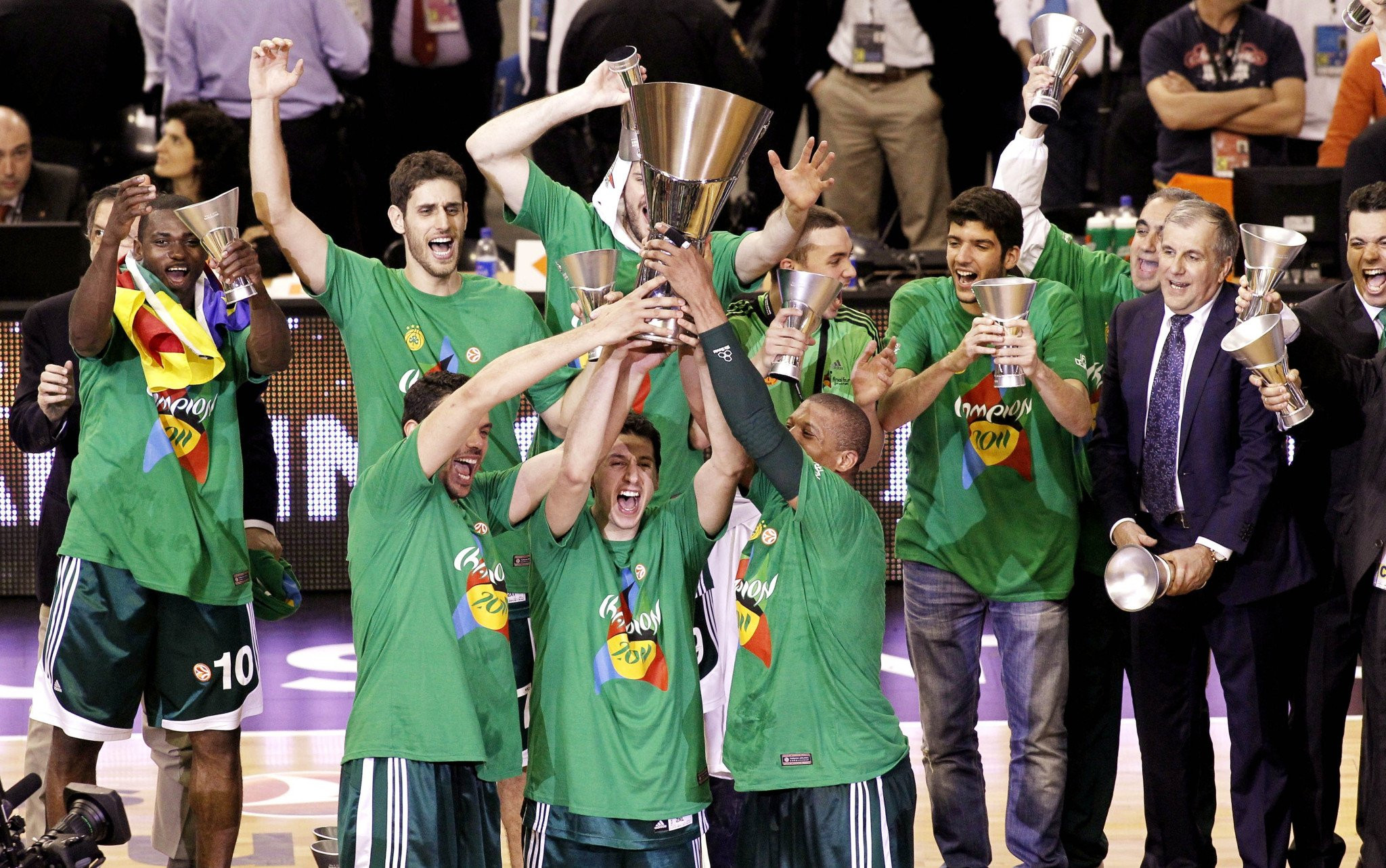 Πριν από 14 χρόνια, το 6ο θαυμαστικό μίας υπέρλαμπρης ιστορίας