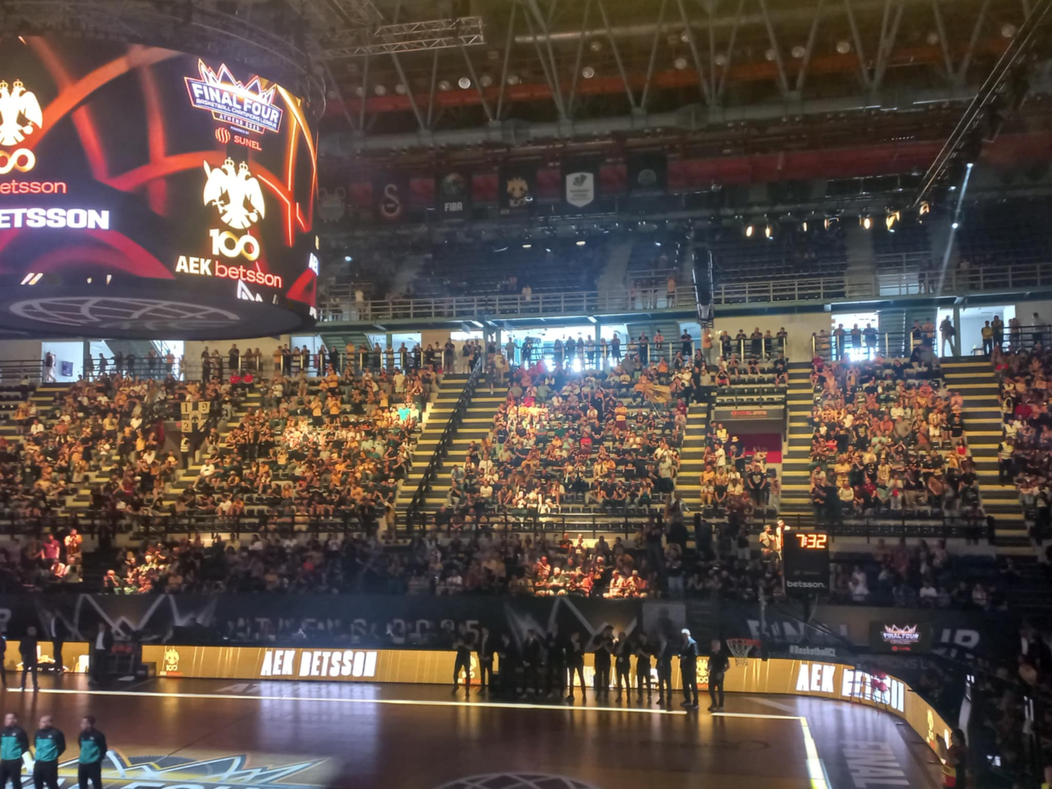 Περίπου 4.000 ΑΕΚτζήδες στον μικρό τελικό με Τενερίφη (video)