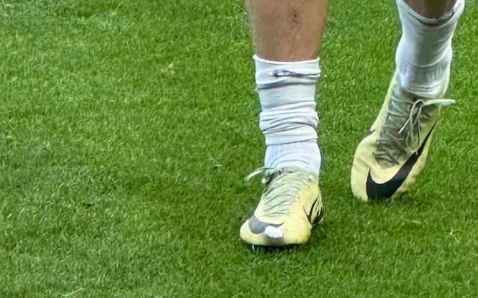 Κράτησε για γούρι το τρύπιο παπούτσι το όποιο σκόραρε κόντρα στην Μπαρτσελόνα ο Ατσέρμπι