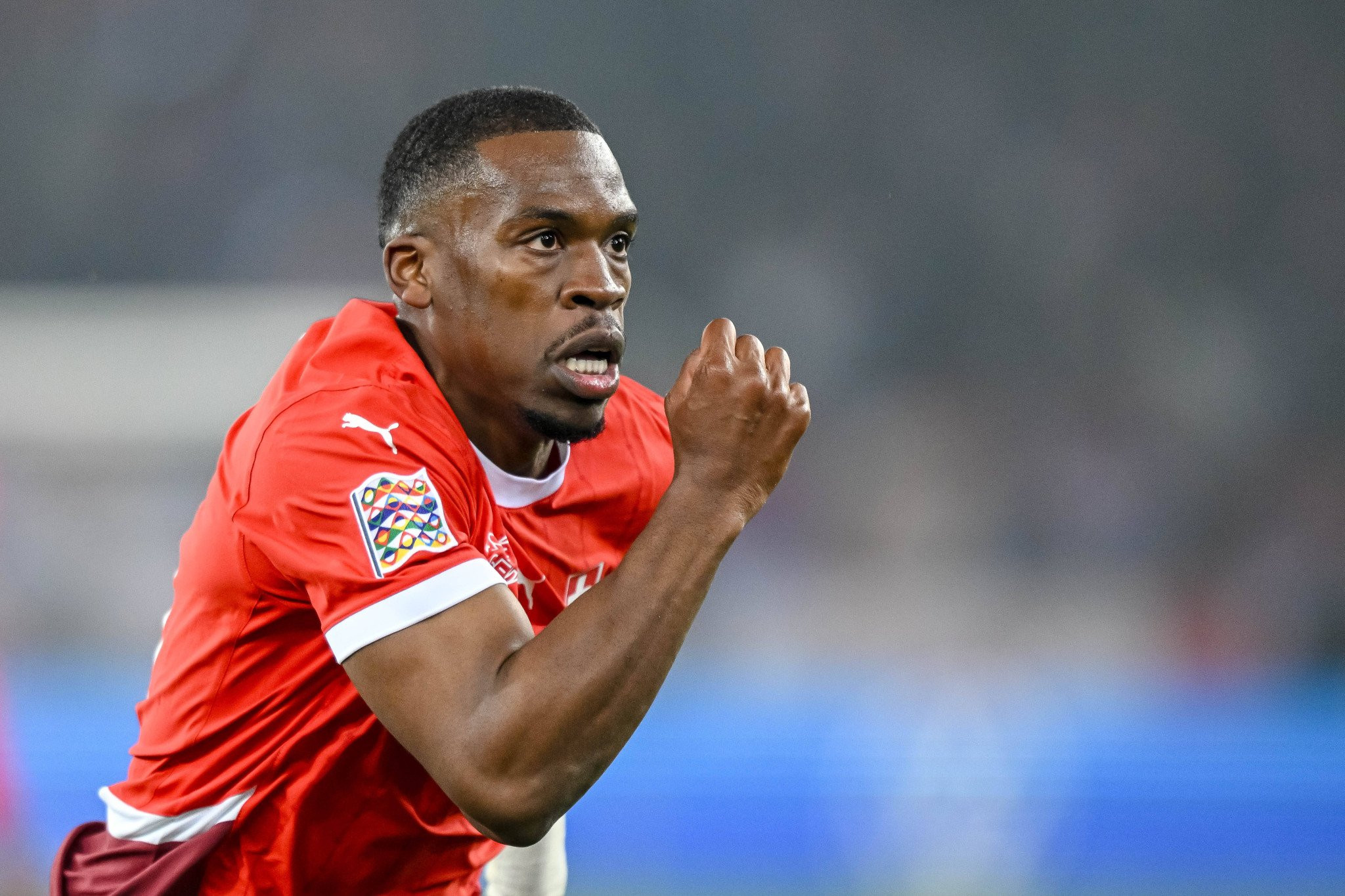 Η πρώτη φωτογραφία του Κουτέσα με την φανέλα της ΑΕΚ