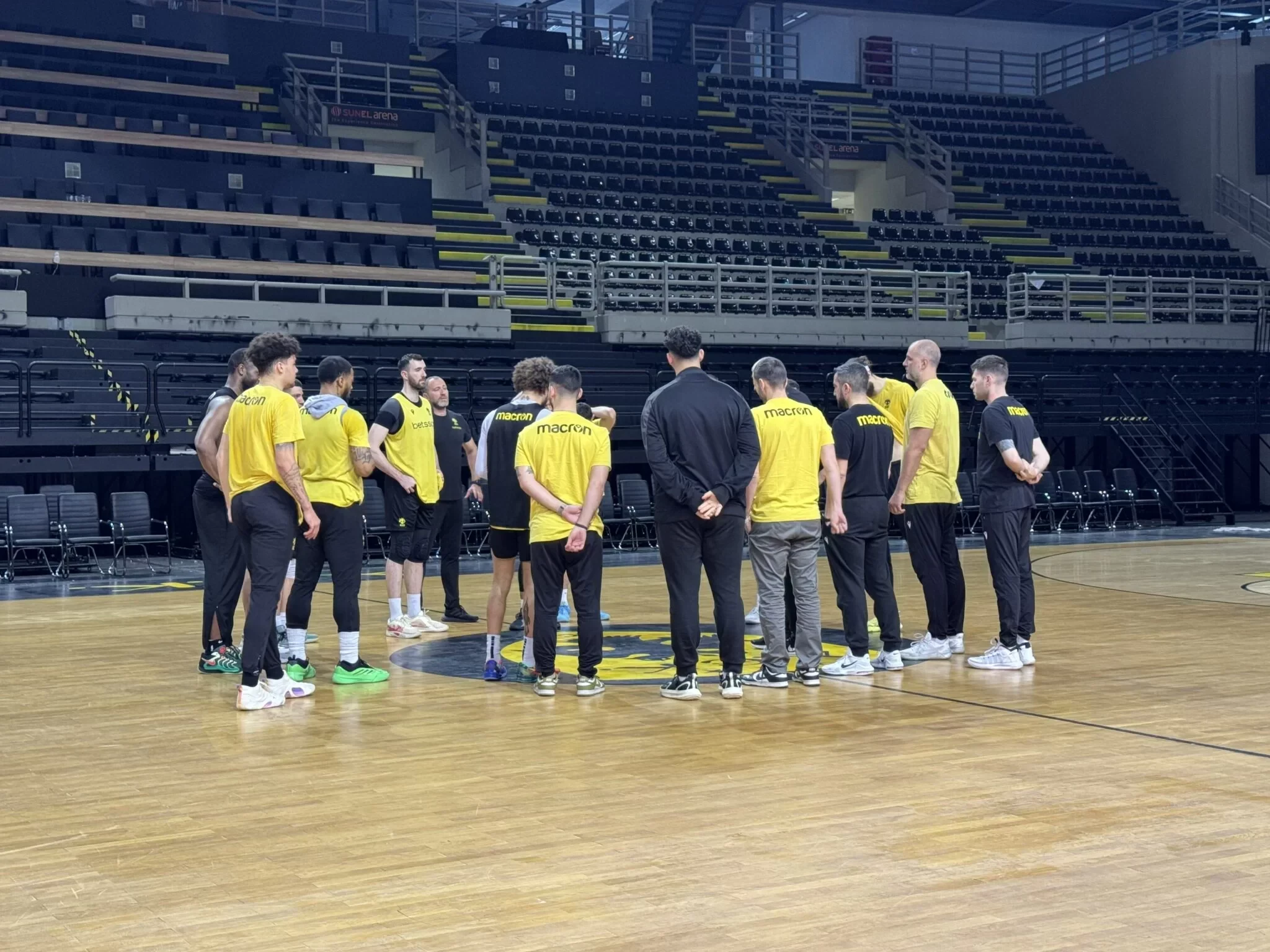 Προβλήματα στην ΑΕΚ Betsson: Αμφίβολοι τρεις ενόψει Ολυμπιακού