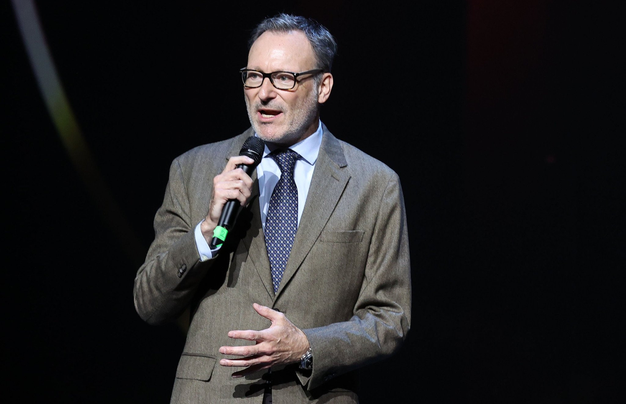 Κομνηνός: «Η FIBA θέλει την ανάπτυξη του ευρωπαϊκού μπάσκετ και δίνει όνειρο στις ομάδες»