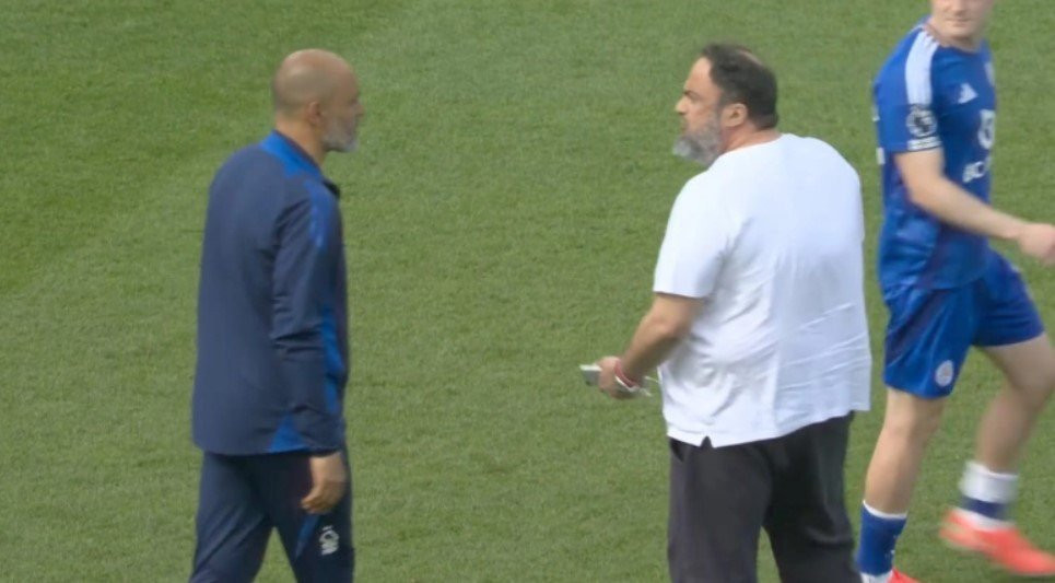 Στον αγωνιστικό χώρο ο Βαγγέλης Μαρινάκης μετά την ισοπαλία της Νότιγχαμ με τη Λέστερ (video)