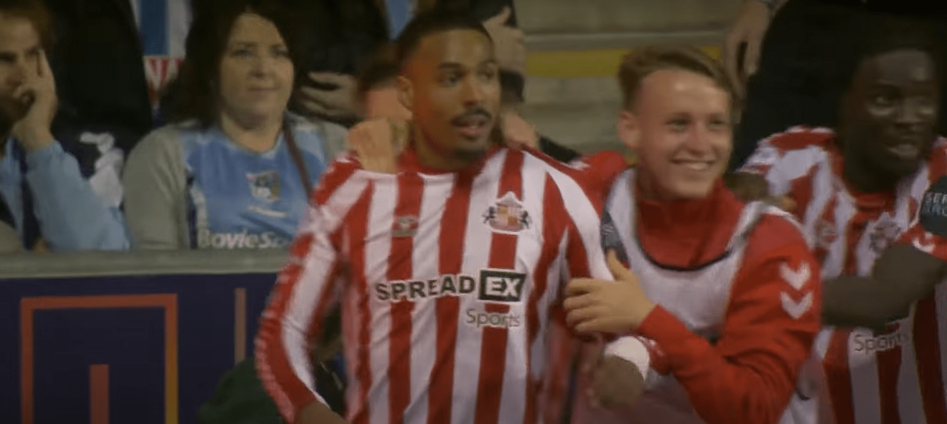 Νίκησε στο Κόβεντρι και έβαλε «πλώρη» για τον τελικό ανόδου η Σάντερλαντ (video)