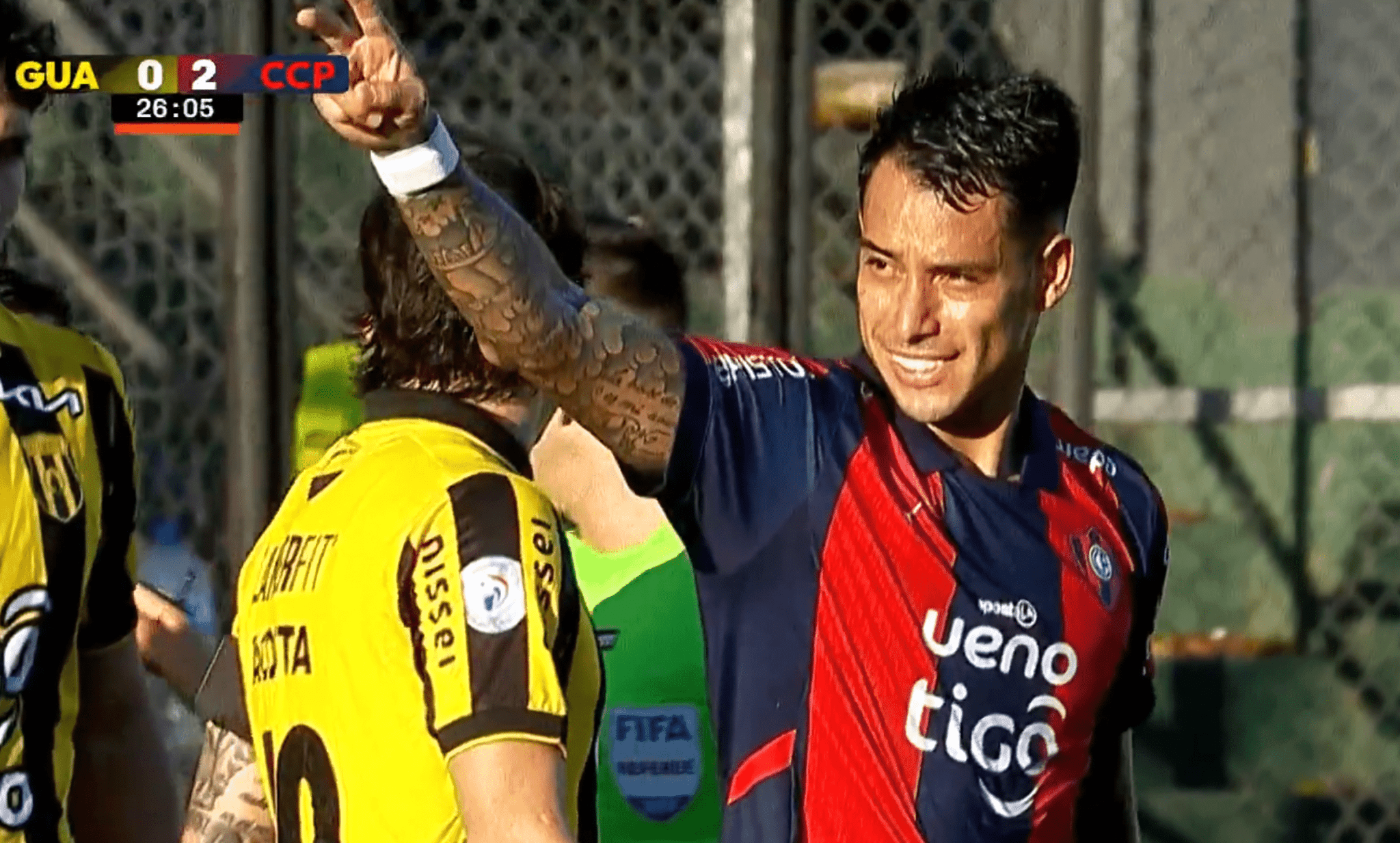 Ο Αραούχο επέστρεψε από την τιμωρία του και πέτυχε δύο γκολάρες μέσα σε 18 λεπτά (video)