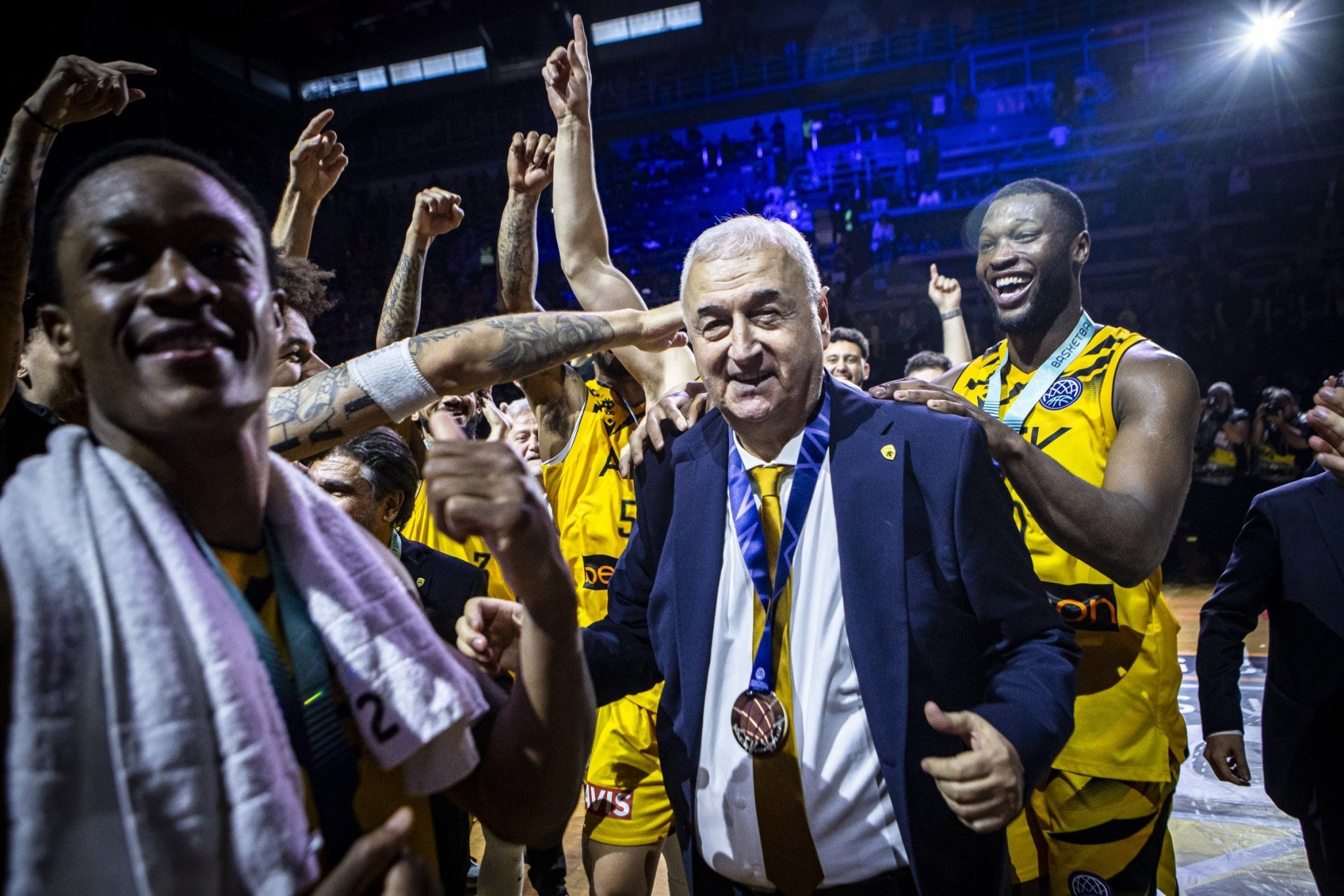 Ο Σάκοτα «υποκλίθηκε» στους παίκτες της ΑΕΚ Betsson μετά τη μεγάλη ανατροπή με Τενερίφη