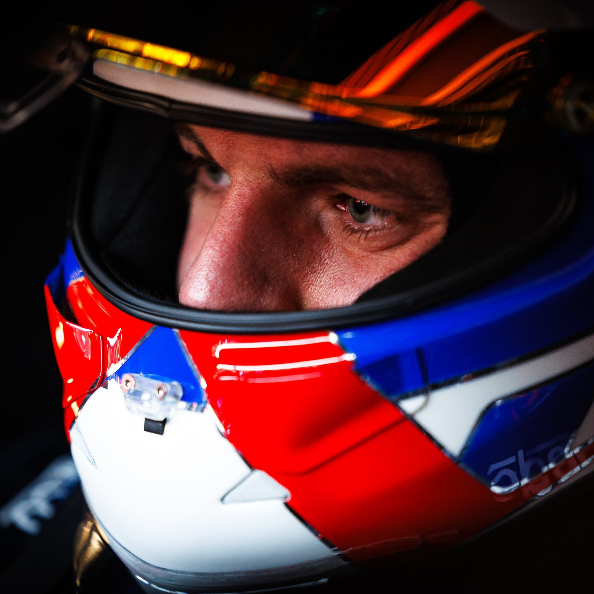 Τι κάνει ο Φερστάπεν μέσα σε μια Ferrari;