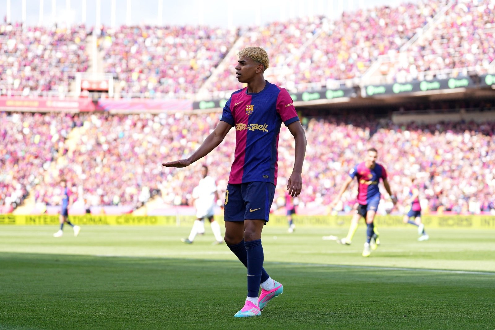 Η Μπαρτσελόνα βγήκε νικήτρια στο ασύλληπτο clasico και είναι «αγκαλιά» με τον τίτλο