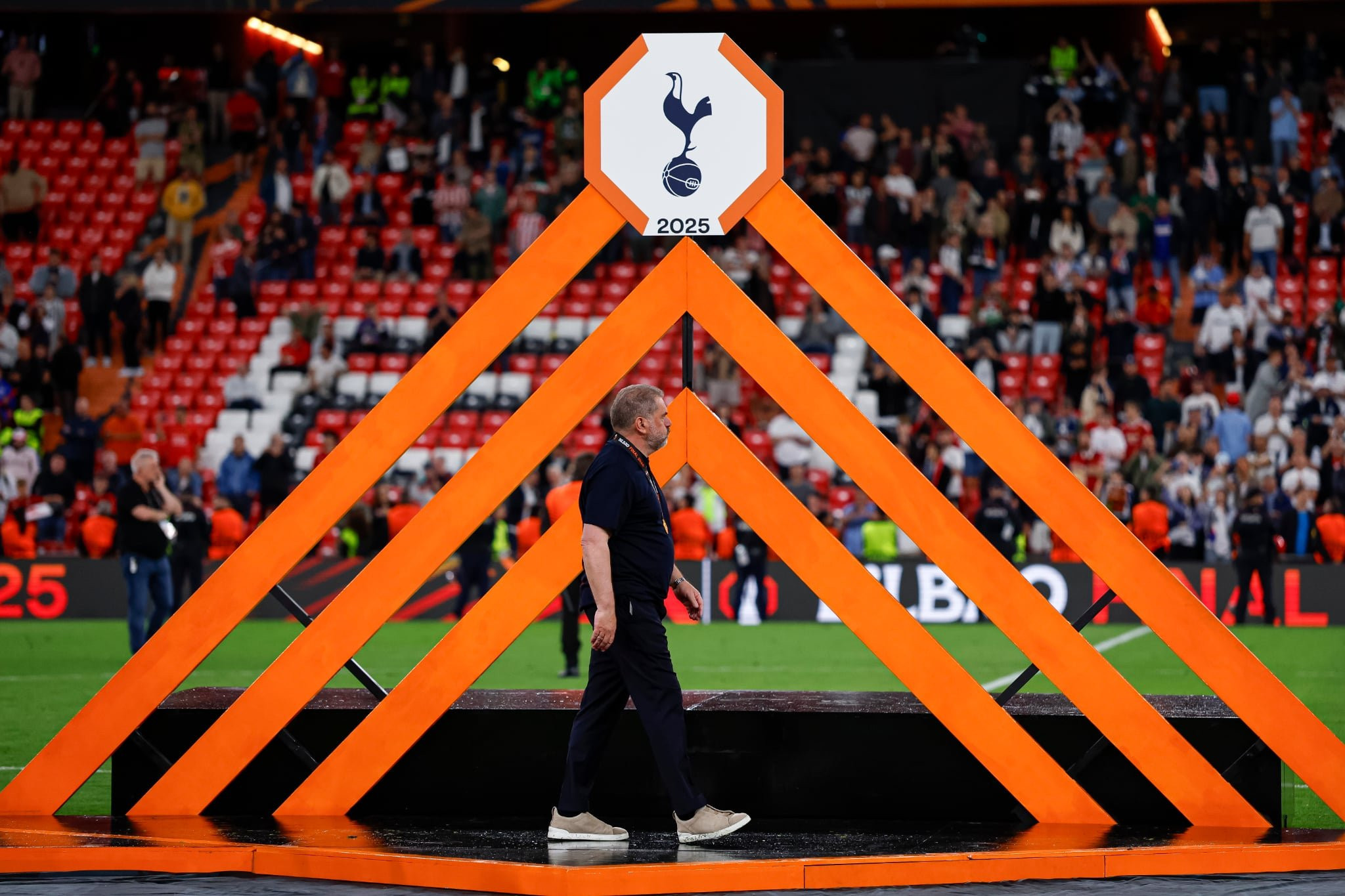 Η υπέροχη φωτογραφία του Άγγελου Ποστέκογλου στο podium