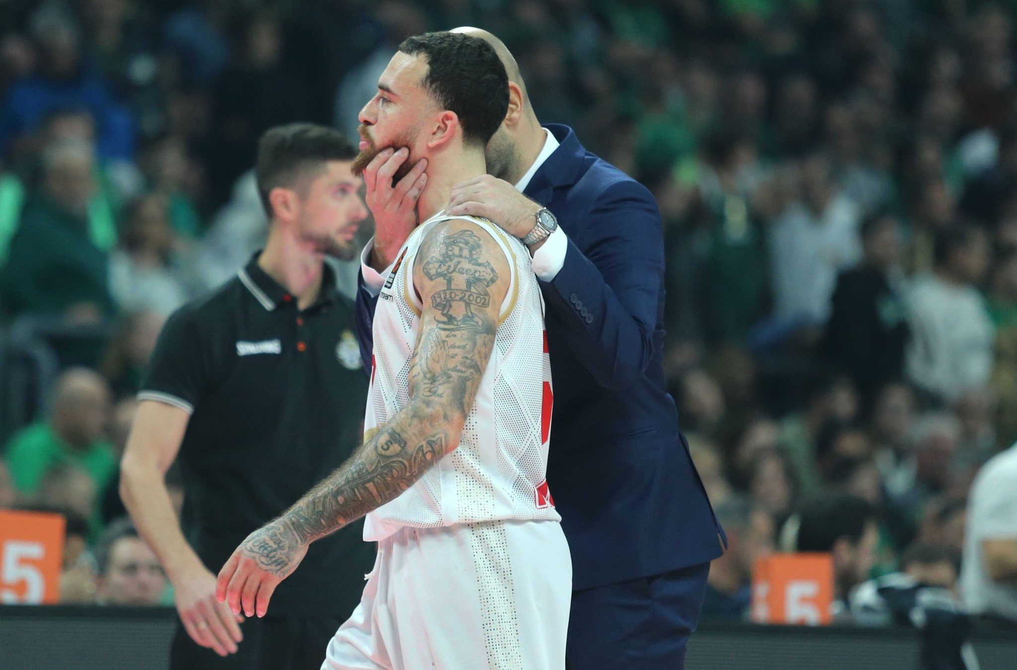 Αναστάτωση στο Πριγκιπάτο: Γάλλοι αποκαλύπτουν «σύγκρουση» ανάμεσα σε Σπανούλη και Τζέιμς