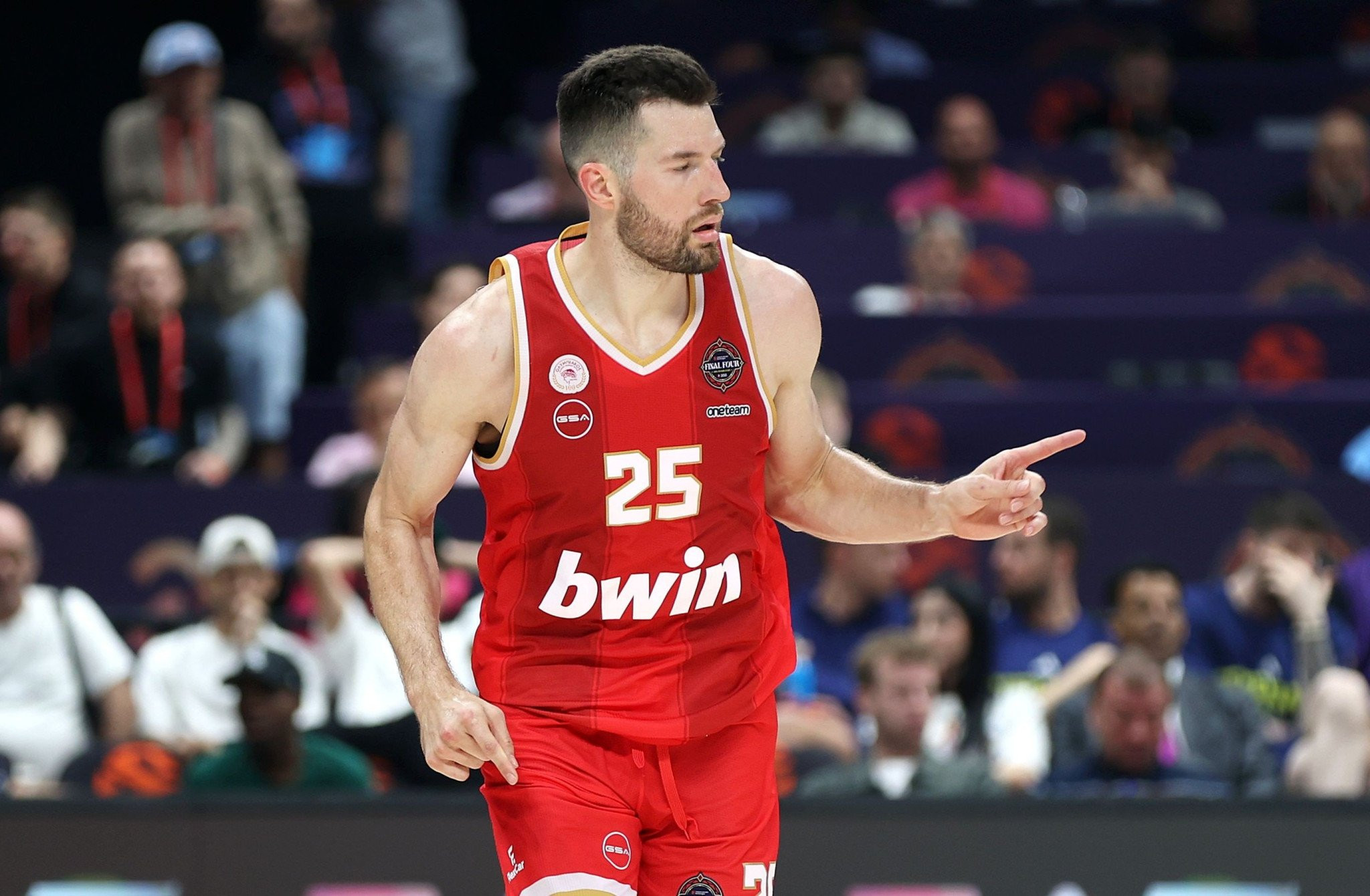 Ο Ολυμπιακός πήρε τον τελικό της... παρηγοριάς απέναντι στον Παναθηναϊκό με τρομερό Πίτερς