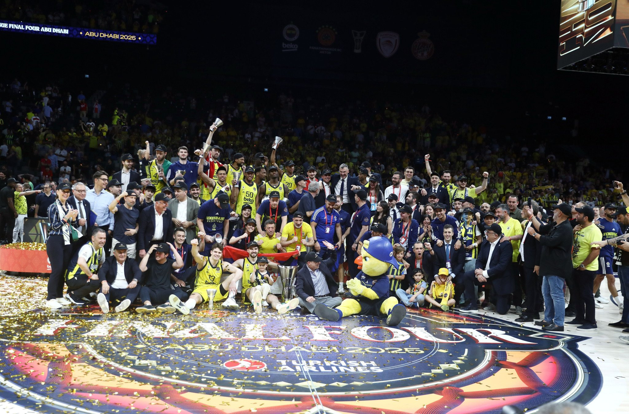 Πρόσθεσε δεύτερο αστέρι η Φενέρμπαχτσε για την Euroleague που κατέκτησε (video)