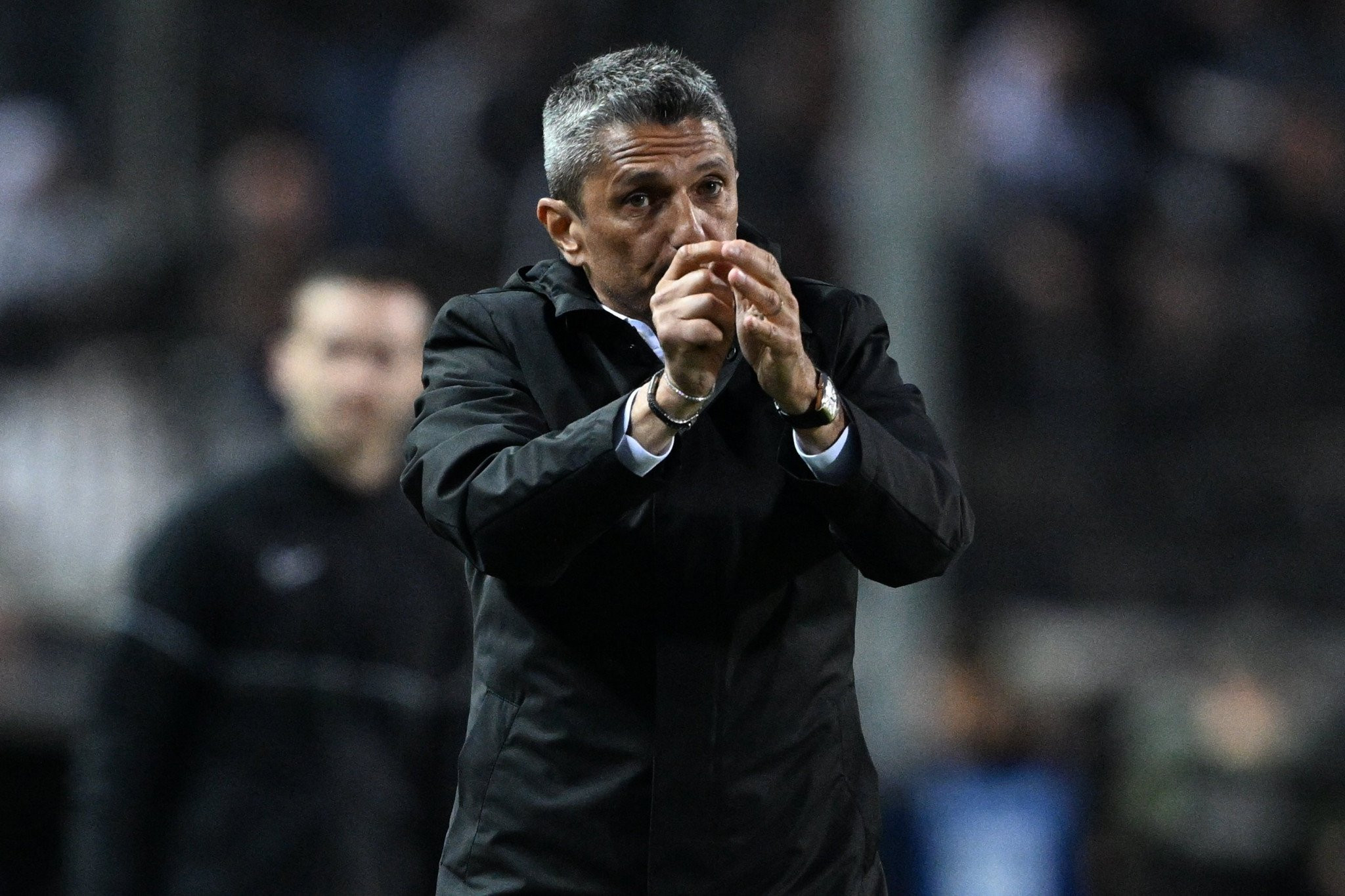 Πρέπει επιτέλους να υπάρξει μία οριστική απόφαση!