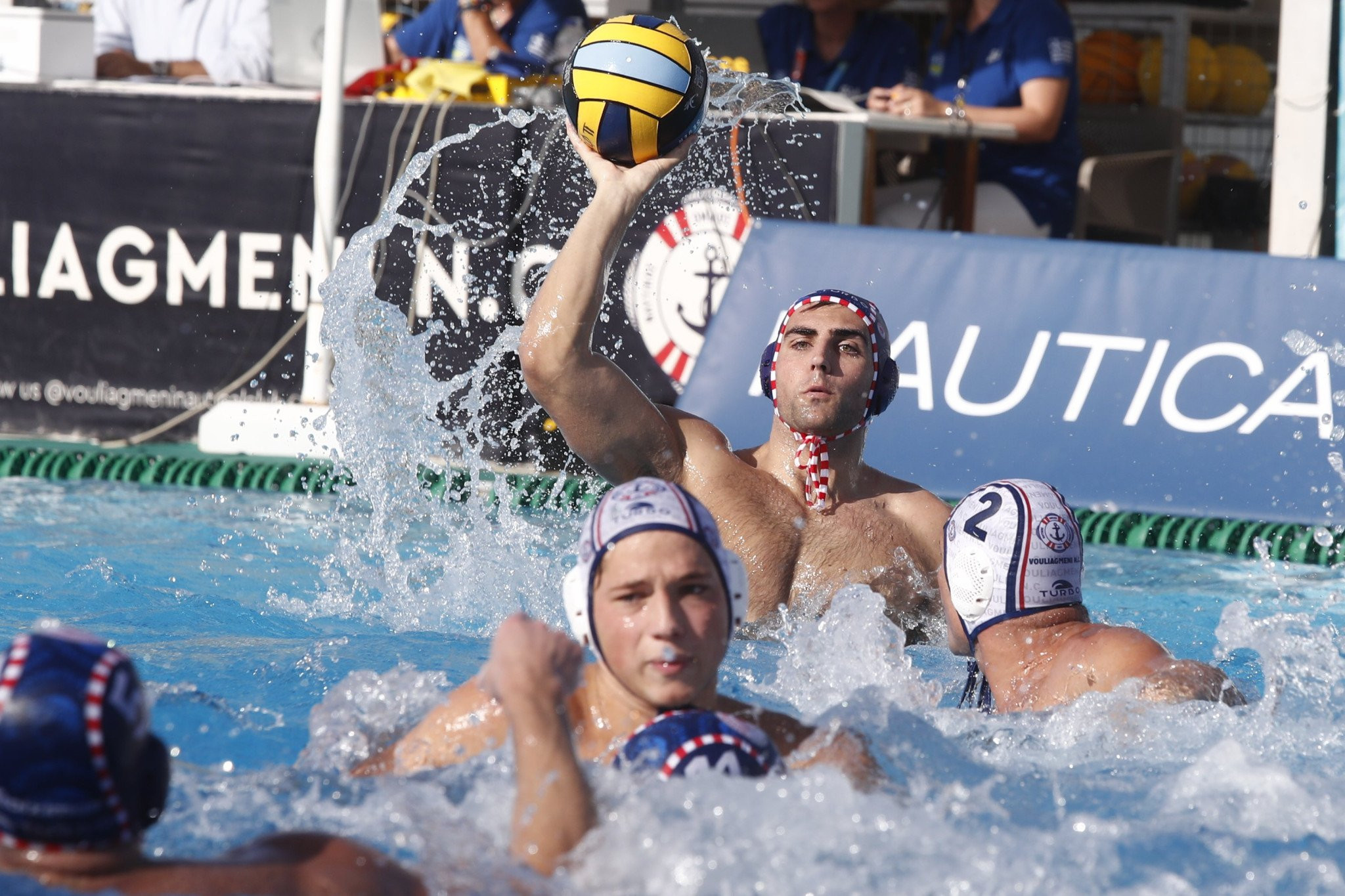 Ο Ολυμπιακός έκανε το 2-0 κόντρα στη Βουλιαγμένη και «αγγίζει» το πρωτάθλημα!