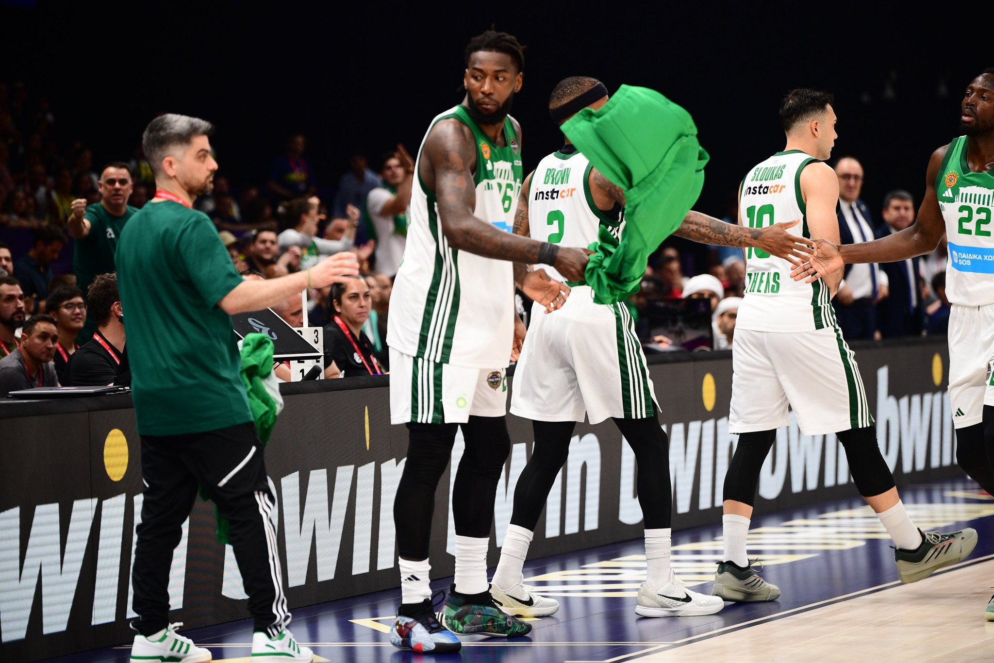 To «θηρίο επέστρεψε»: Το βίντεο του Παναθηναϊκού για την επιστροφή του Ματίας Λεσόρ (video)