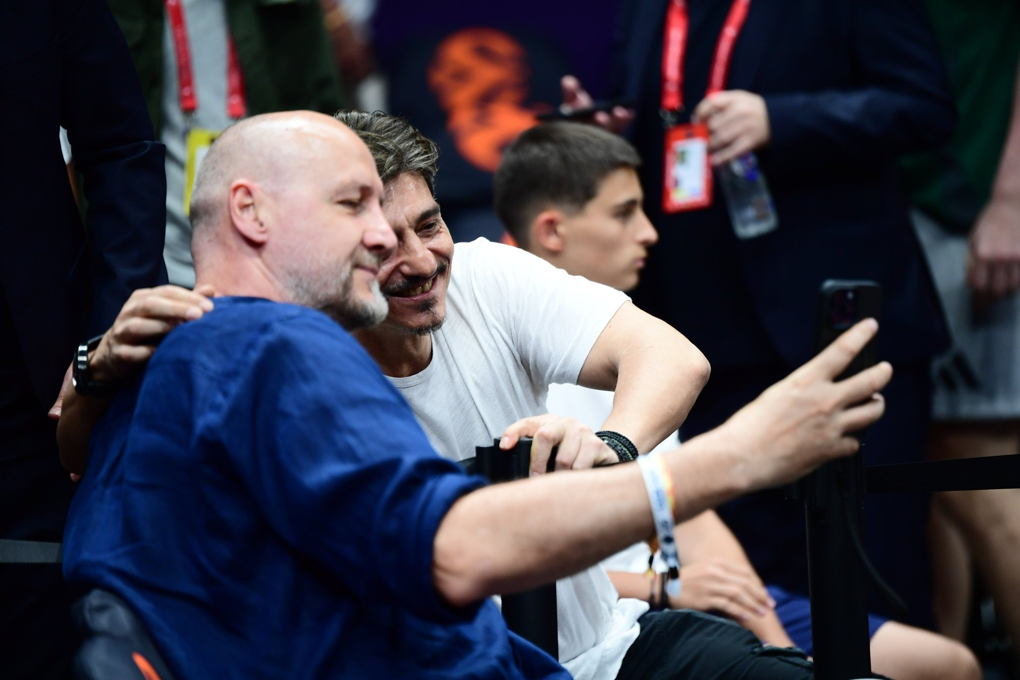 Η selfie του Ράτζα με τον Γιαννακόπουλο στην Etihad Arena