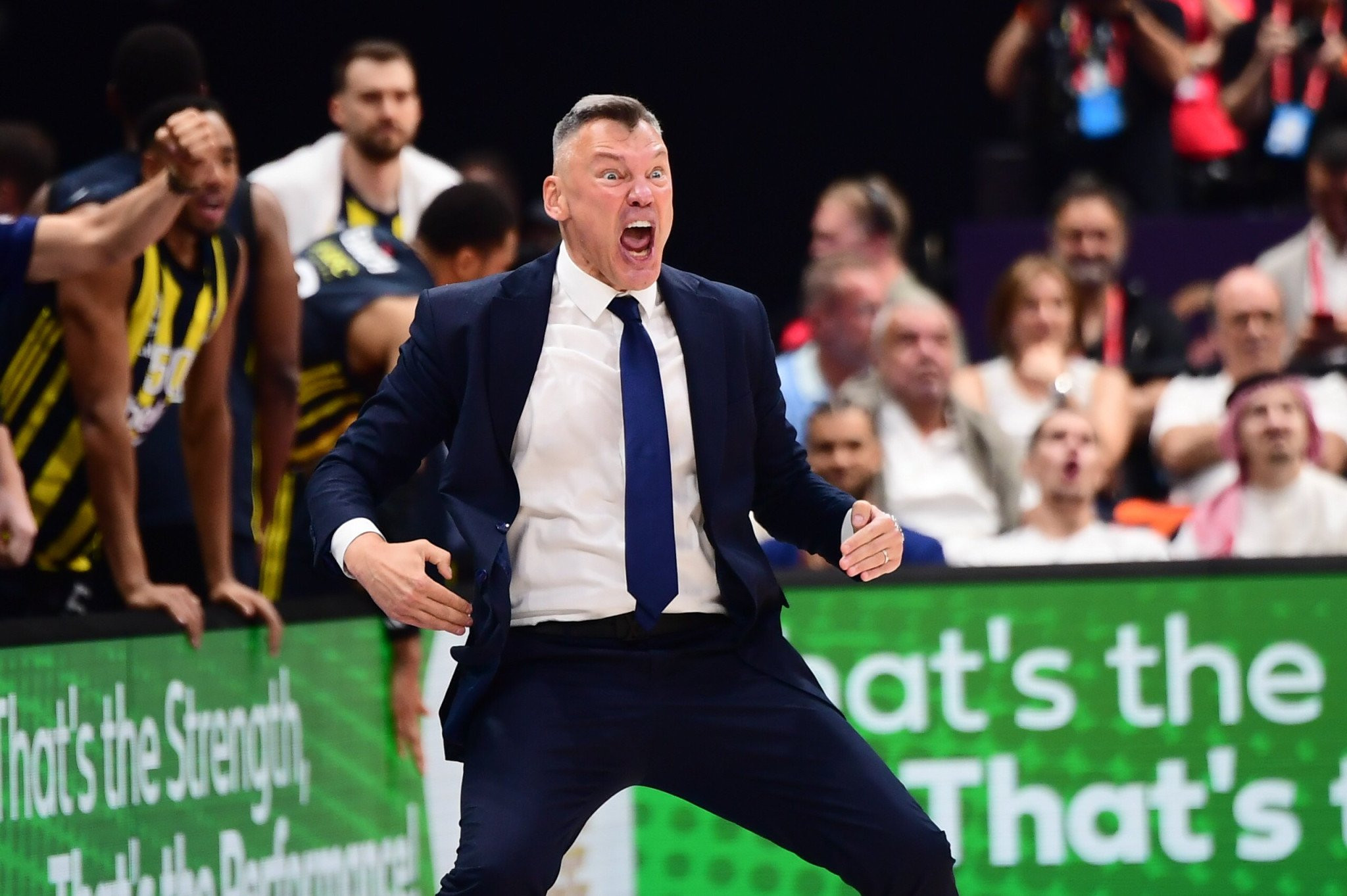 Τέταρτος τελικός στην ιστορία της Φενέρ, δεύτερος για τον κόουτς Γιασικεβίτσιους