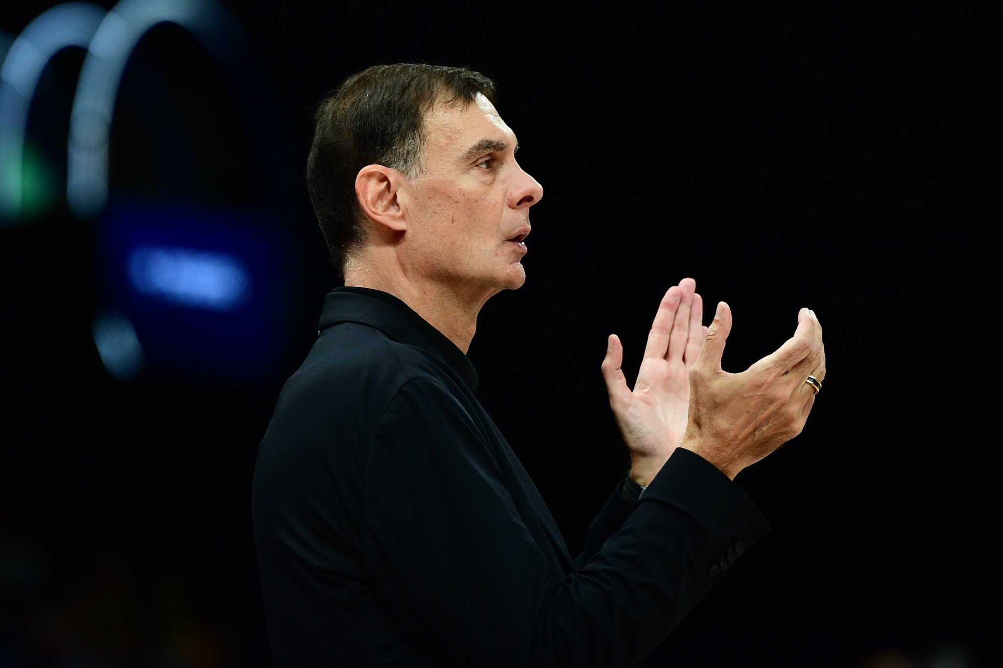 Μπαρτζώκας: «Είναι αηδία, ενας μεγάλος κύριος με παιδάκια δίπλα του με έβρισε χυδαία»