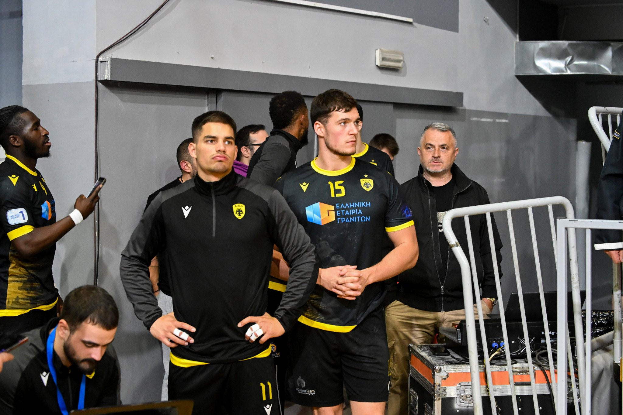 Αποθέωση της ομάδας χάντμπολ της ΑΕΚ από την Original (video)