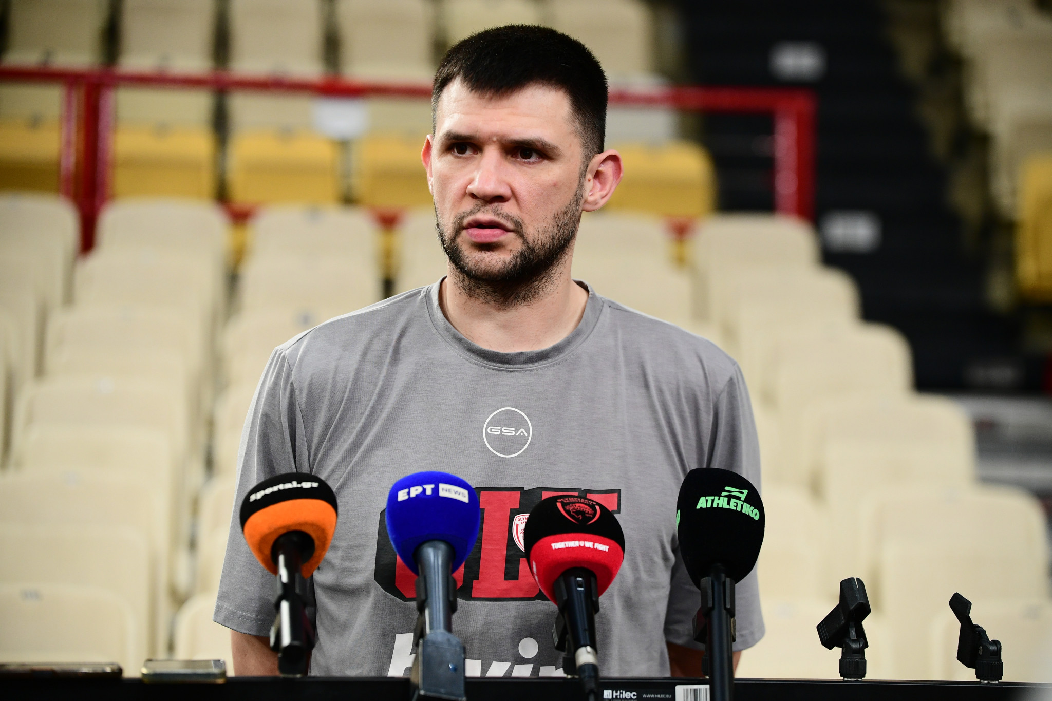 Παπανικολάου: «Nα ευχαριστήσουμε τον κόσμο μας δείχνοντας το στο παρκέ την Παρασκευή»