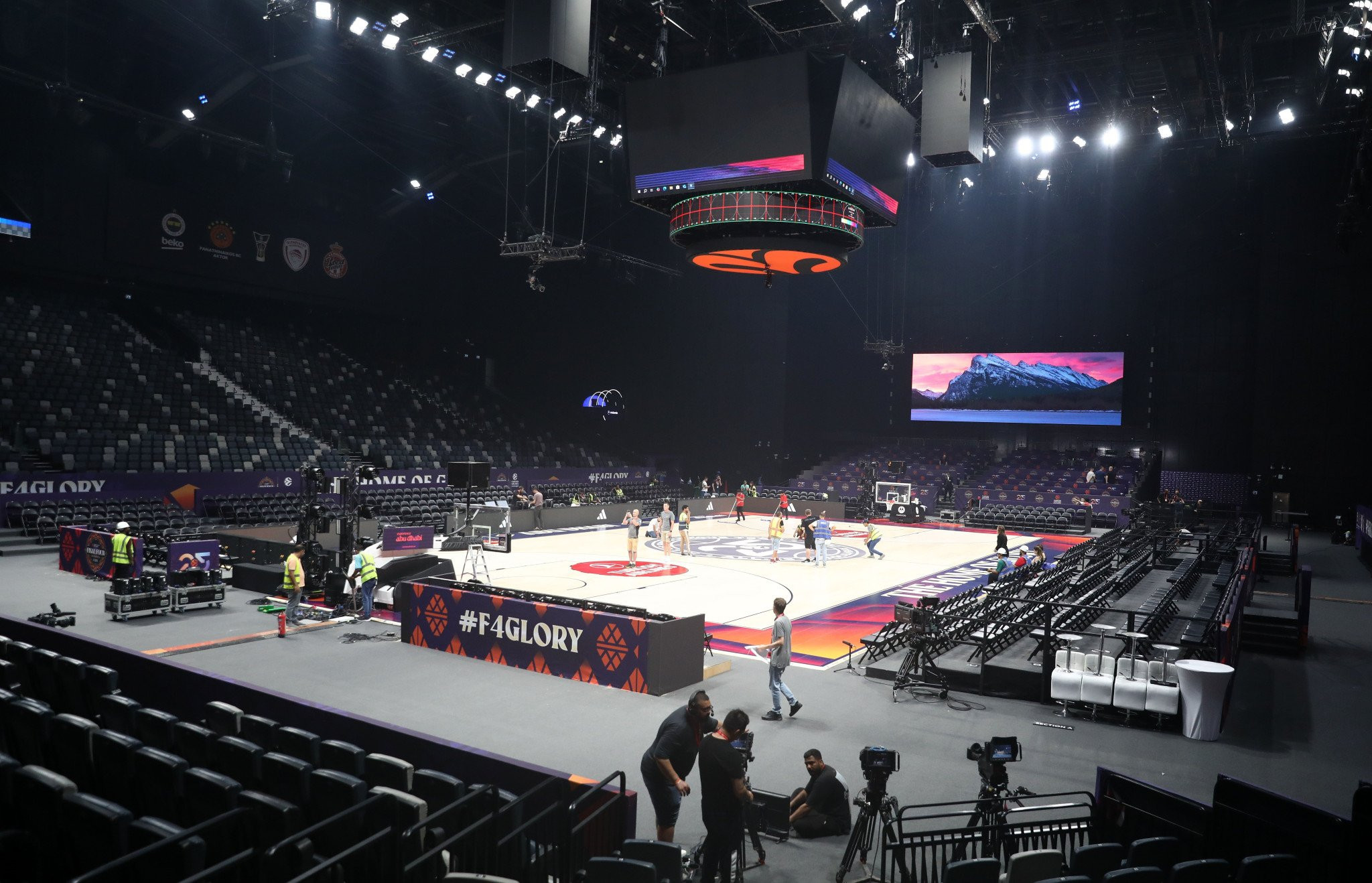 Το Athletiko σας μεταφέρει εικόνες από την «Etihad Arena» - Οι τελευταίες προετοιμασίες πριν το Final Four