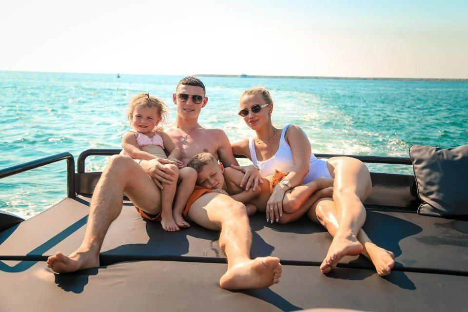 Εξωφρενικό - Πόσα ξόδεψε ο Φόντεν για να αγοράσει Rolex στην... τρίχρονη κόρη του