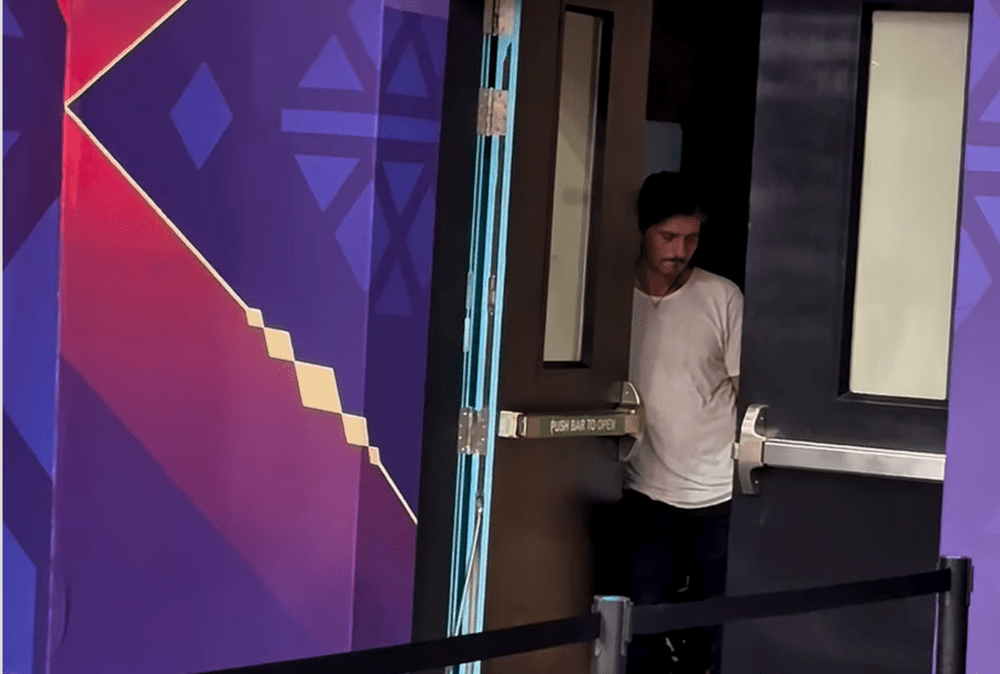 «Σκασμένος» ο Γιαννακόπουλος - Από που έβλεπε τα τελευταία λεπτά (video)