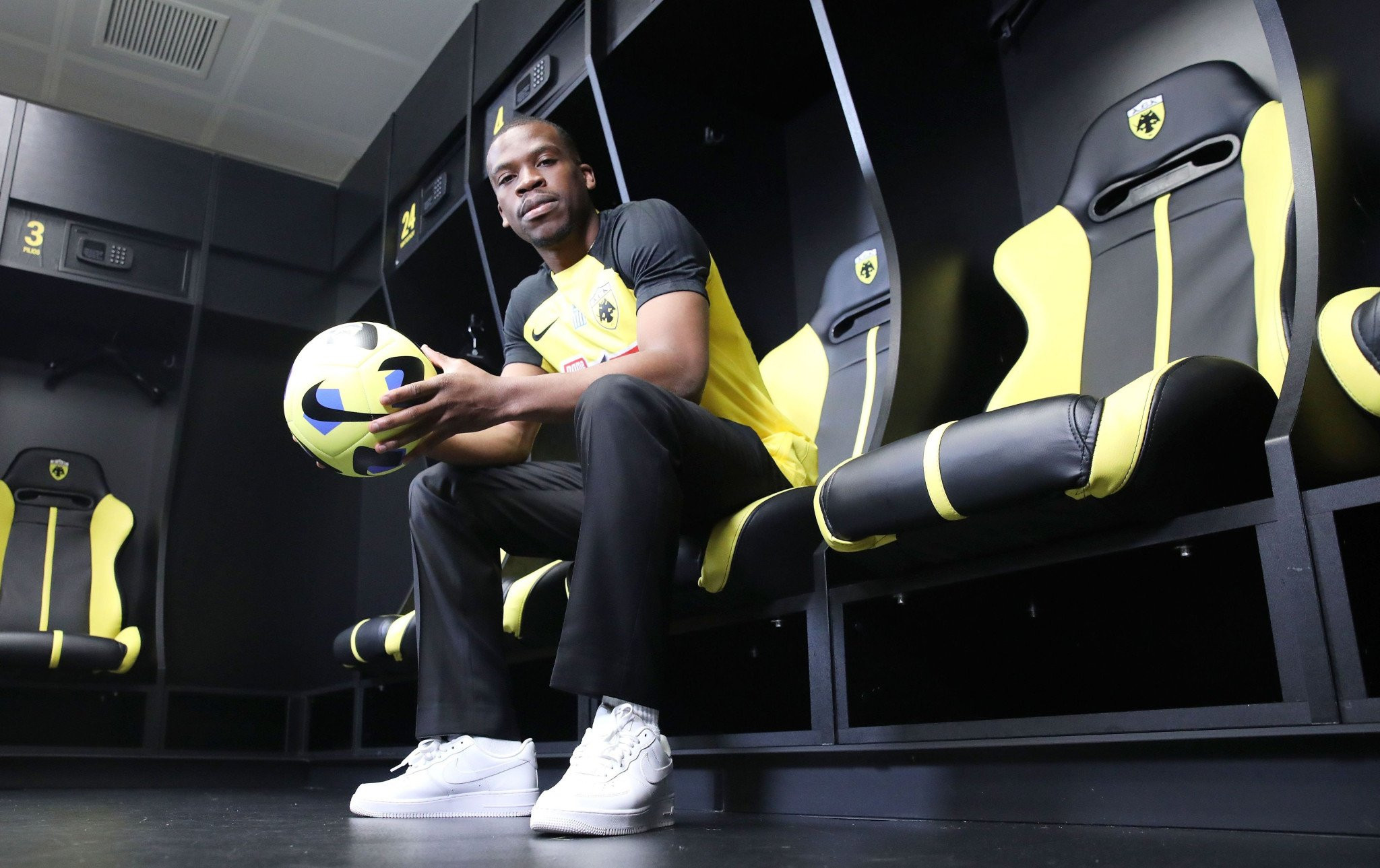 Το συμβόλαιο του Κουτέσα στην ΑΕΚ και το γερό… μπόνους