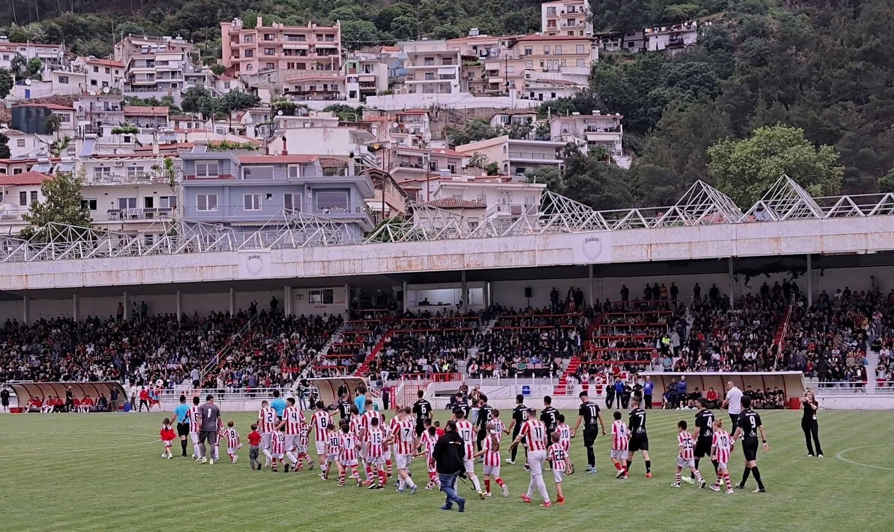 Ούτε στη Super League - Πάνω από 6.000 οπαδοί στο Ξάνθη - Δόξα Δράμας! (video)