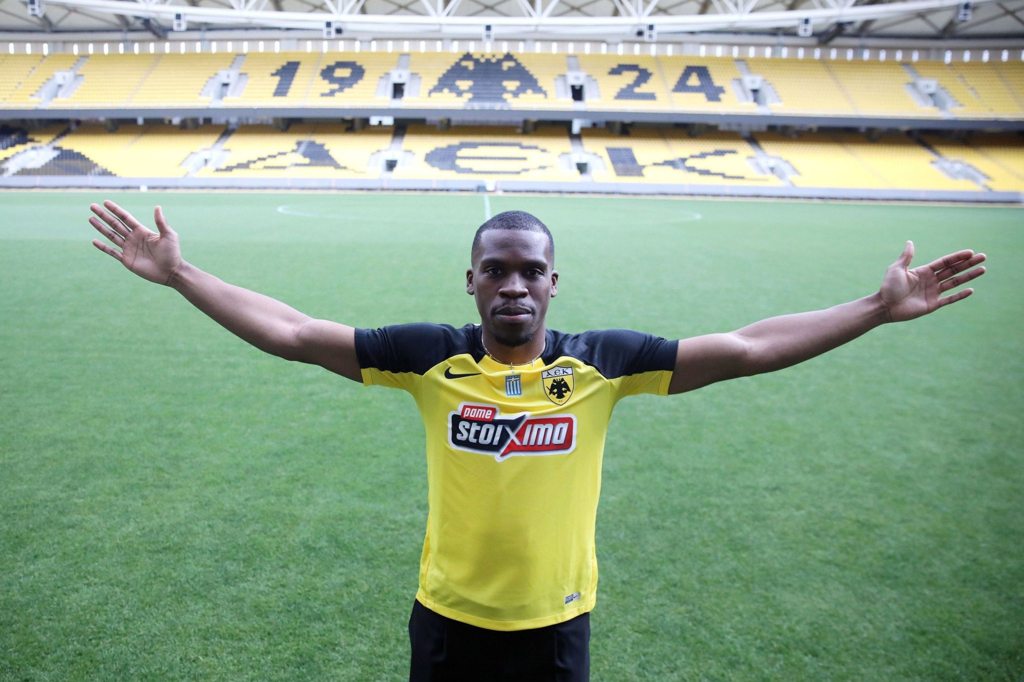 Κουτέσα: «Θα δώσω το 100% για την ΑΕΚ – Δεν τα παρατάω ποτέ» (video)