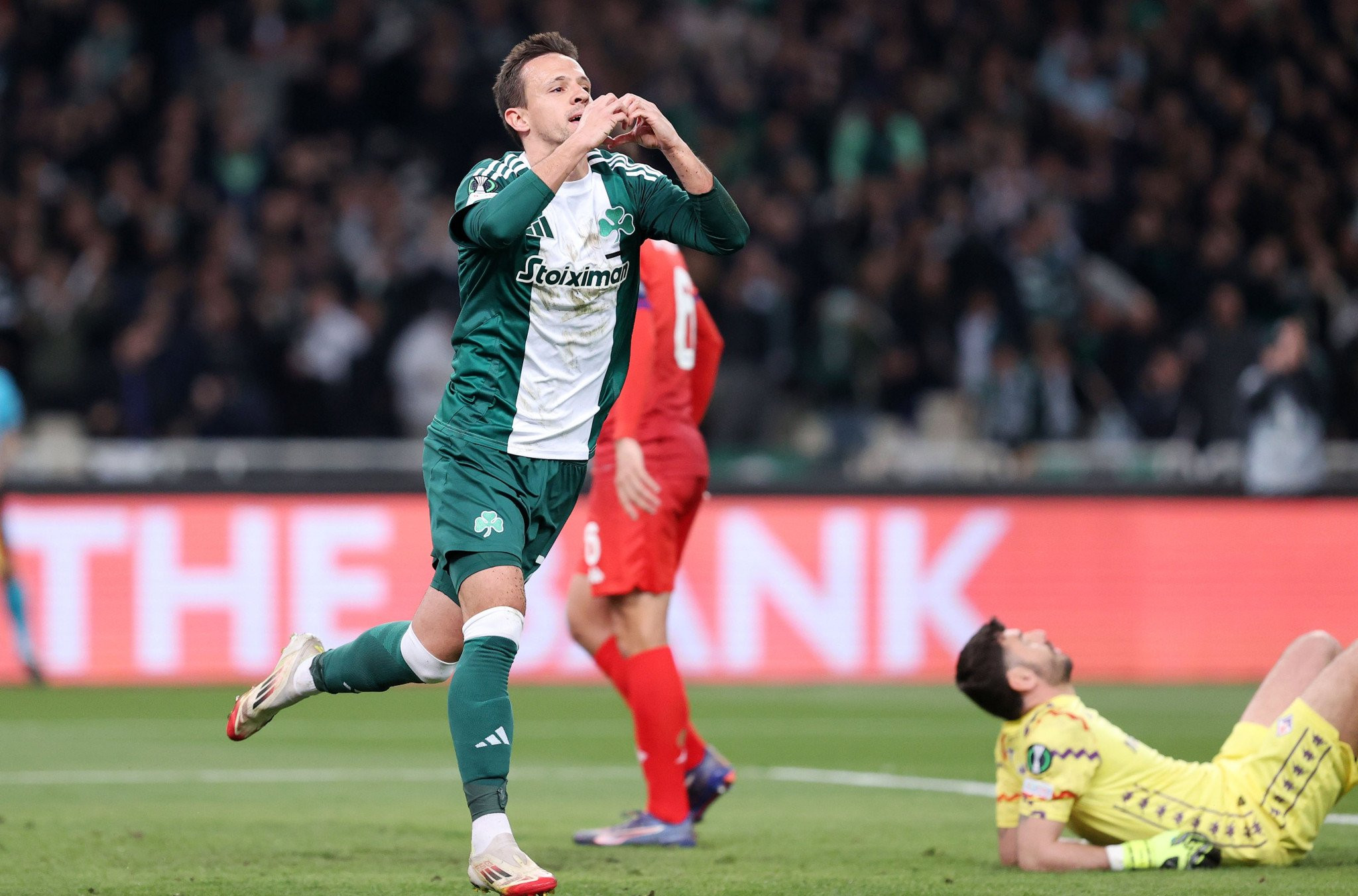 «Συνεχίζει να είναι προτεραιότητα της Οβιέδο ο Μαξίμοβιτς»