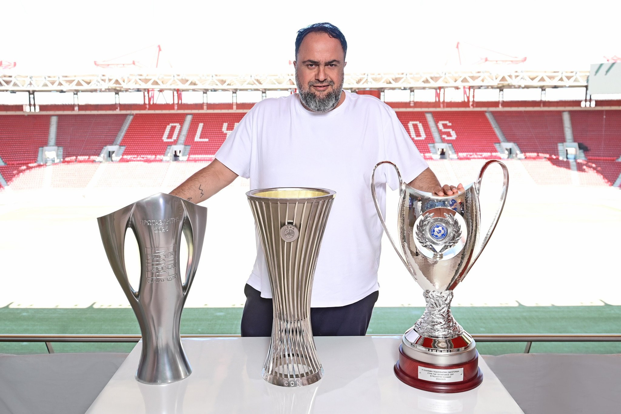 O Bαγγέλης Μαρινάκης θα αναλάβει την ανακαίνιση του Παναθηναϊκού Σταδίου