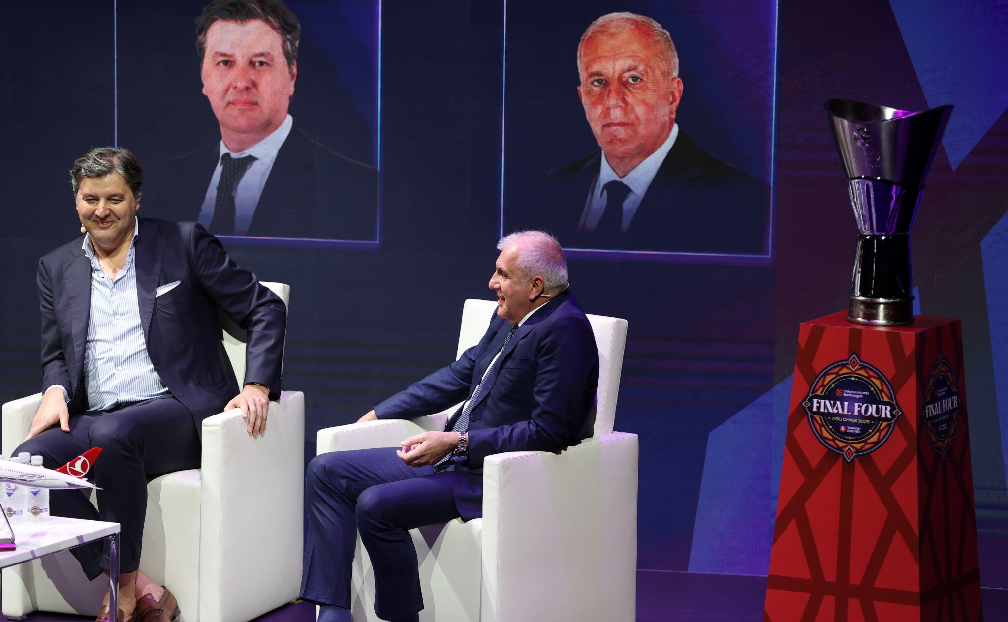 Ομπράντοβιτς για Μποντιρόγκα: «Ήταν εύκολο για μένα να του δώσω τη μπάλα τις κρίσιμες στιγμές»