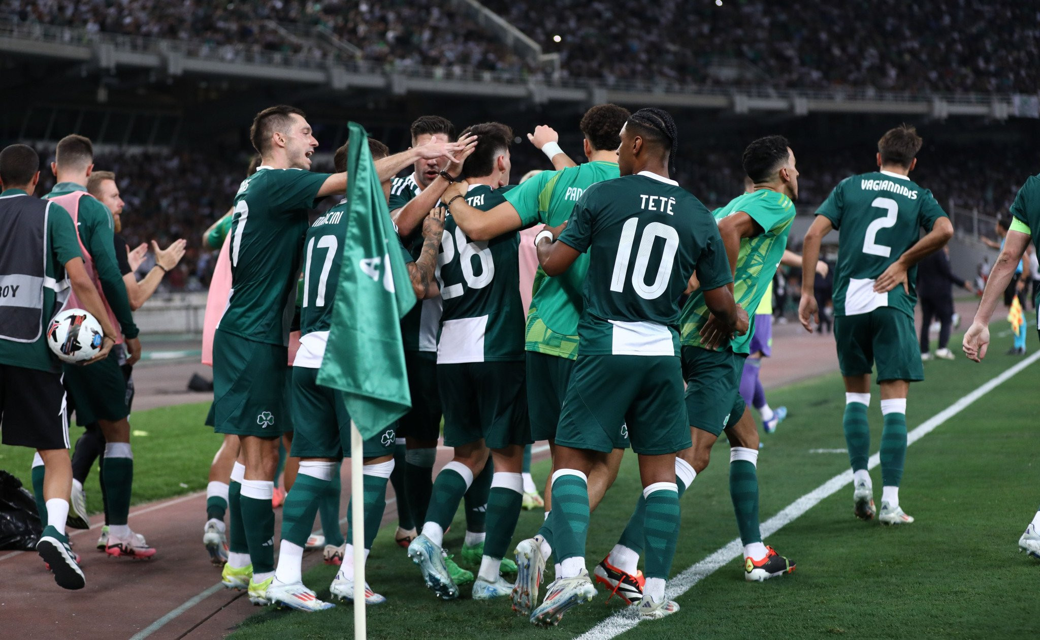 «Η χειρότερη δυνατή κλήρωση» - Οι αντιδράσεις των φίλων της Ρέιντζερς για τα ματς με Παναθηναϊκό